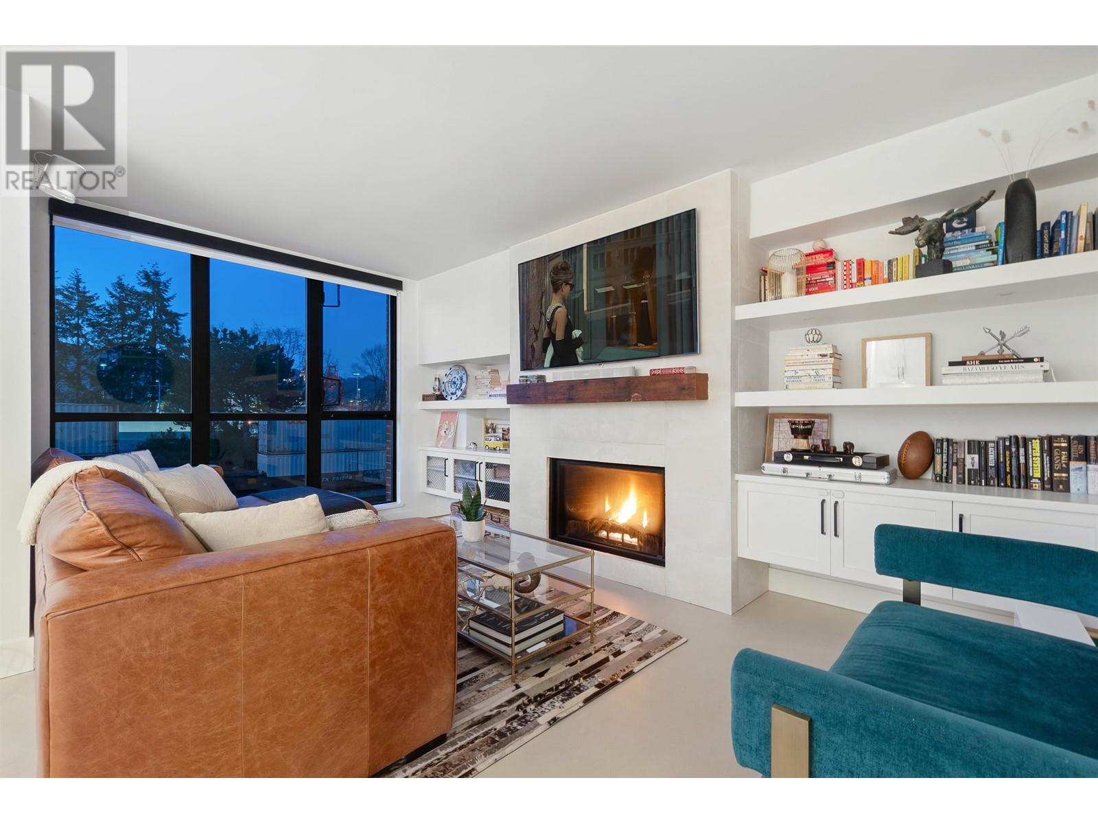 Listing Picture 4 of 28 : 206 55 ALEXANDER STREET, Vancouver / 溫哥華 - 魯藝地產 Yvonne Lu Group - MLS Medallion Club Member