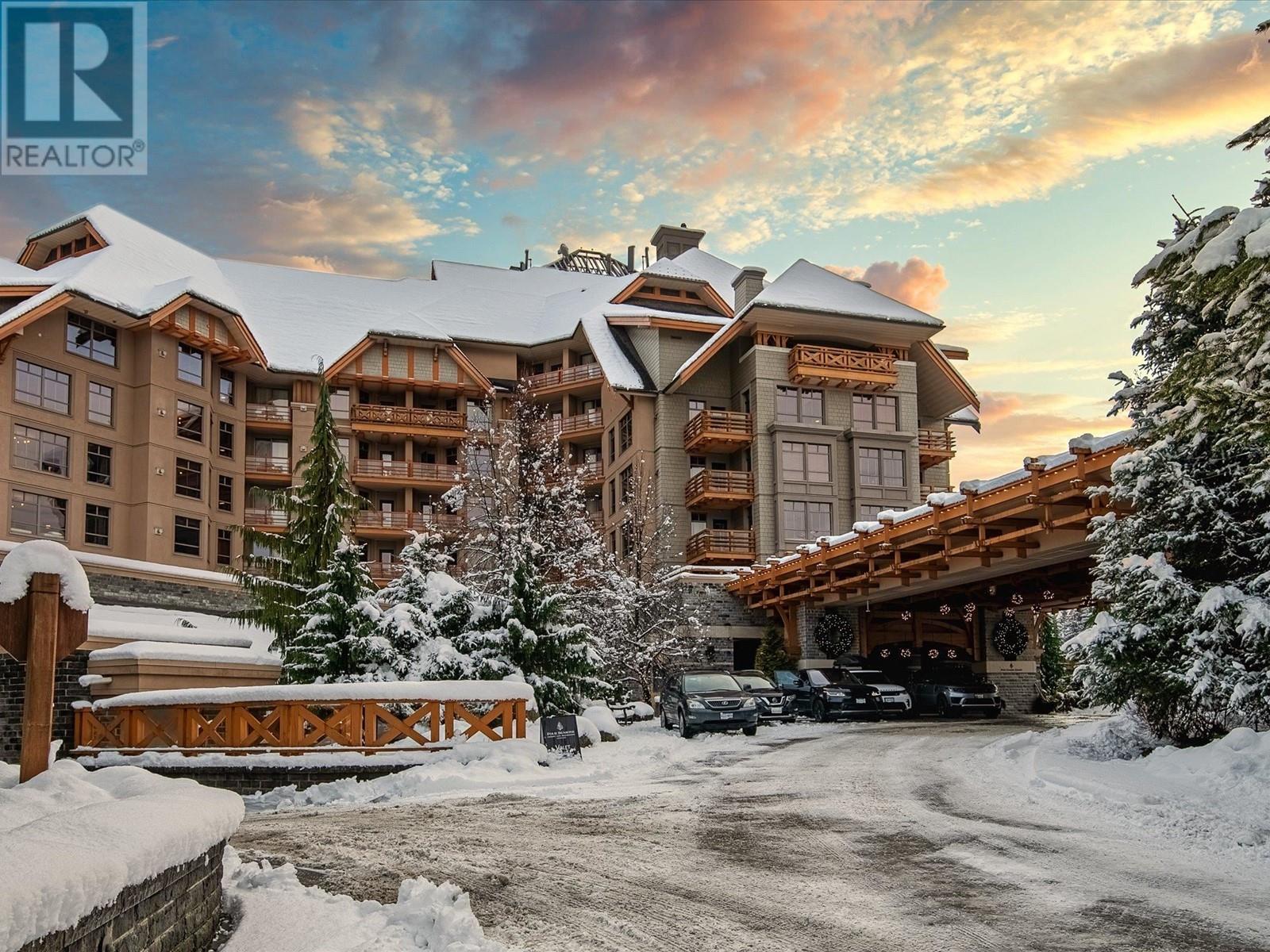 558 4591 Blackcomb Way, Whistler, British Columbia  V8E 0Y4 - Photo 1 - R2955743