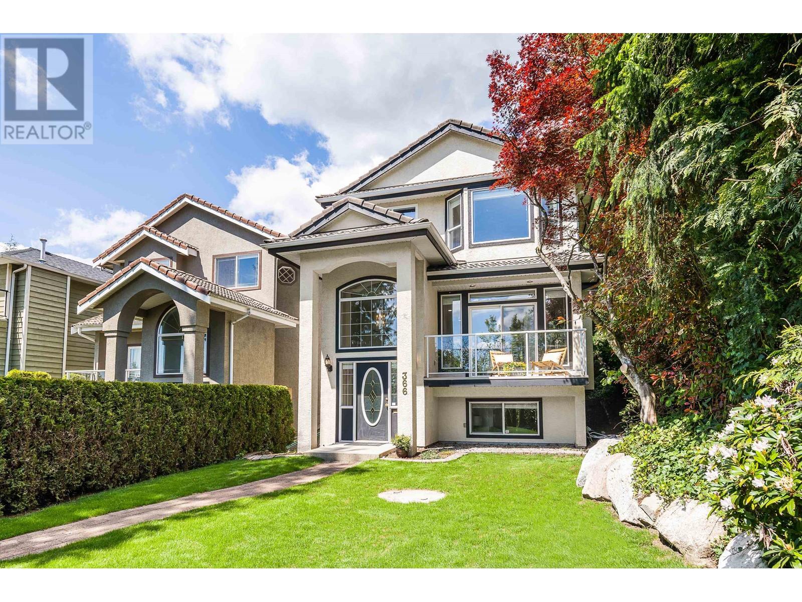 366 E 26th Street, North Vancouver, British Columbia V7N 1B1 - Photo 2 - R2955672