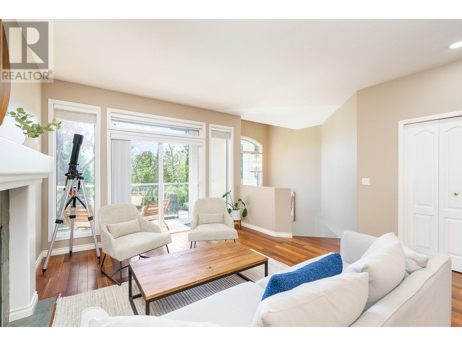 366 E 26th Street, North Vancouver, British Columbia V7N 1B1 - Photo 5 - R2955672