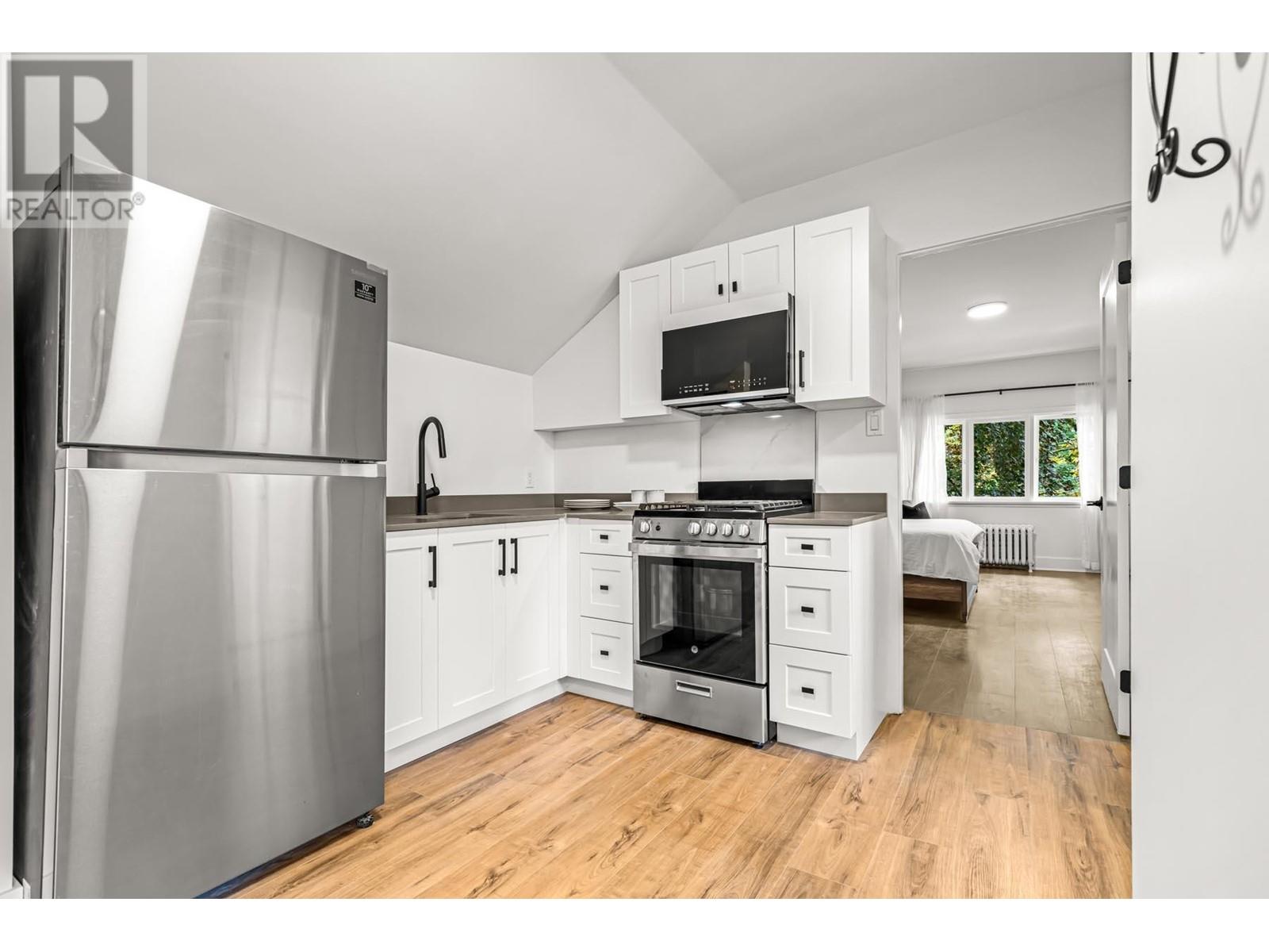 Listing Picture 21 of 40 : 2287 W 37TH AVENUE, Vancouver / 溫哥華 - 魯藝地產 Yvonne Lu Group - MLS Medallion Club Member