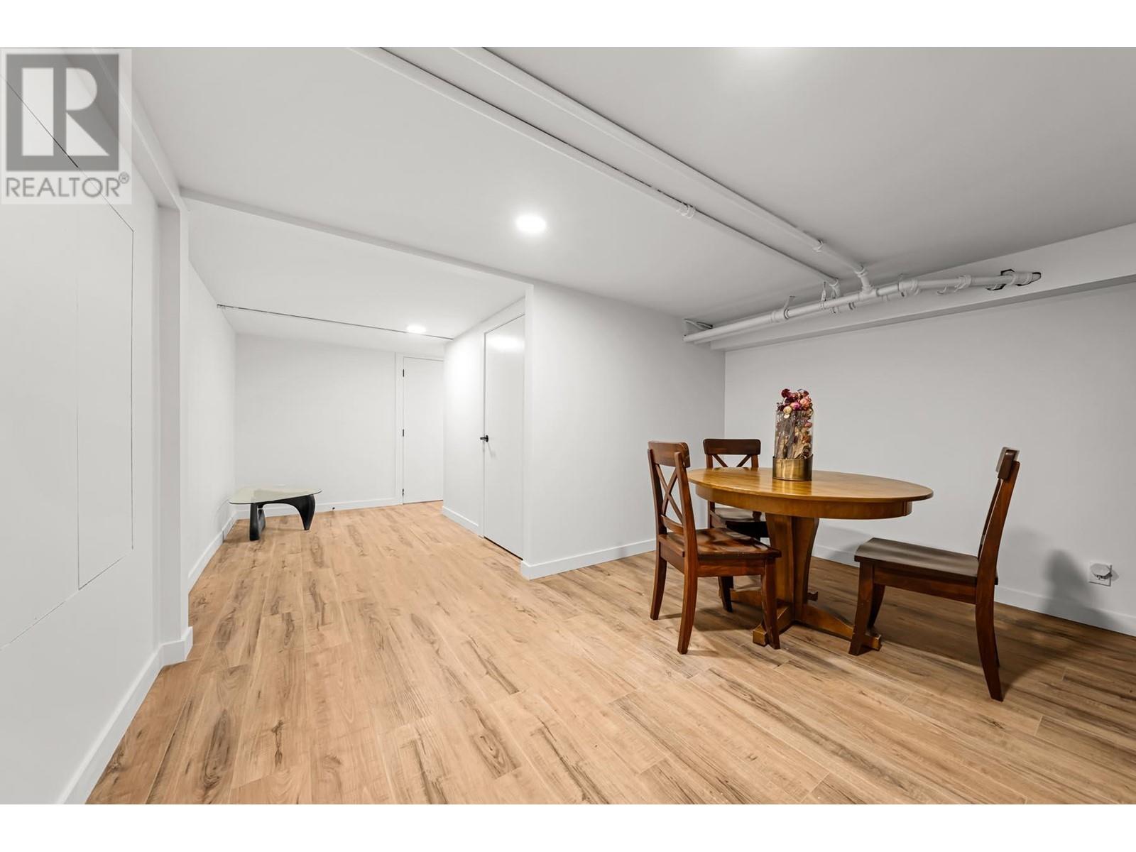Listing Picture 28 of 40 : 2287 W 37TH AVENUE, Vancouver / 溫哥華 - 魯藝地產 Yvonne Lu Group - MLS Medallion Club Member
