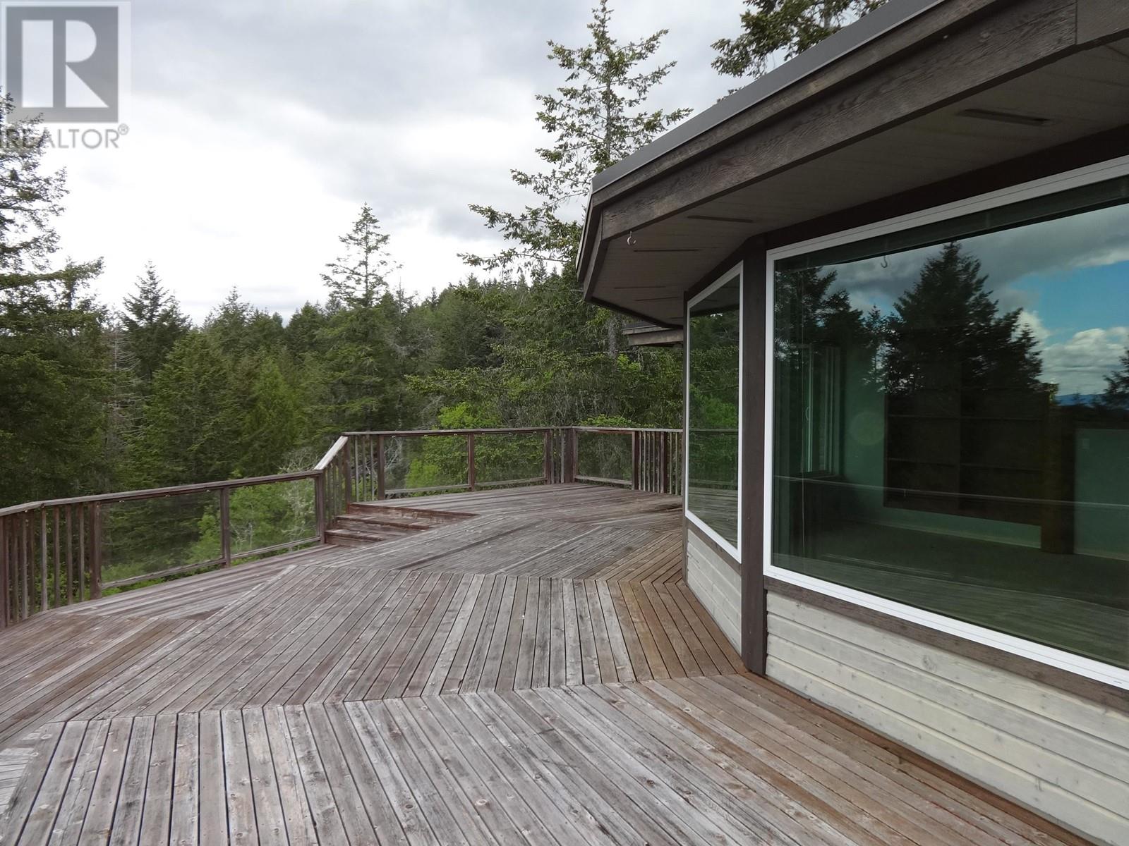 8924 Armstrong Way, Halfmoon Bay, British Columbia V7Z 1H2 - Photo 31 - R2881760