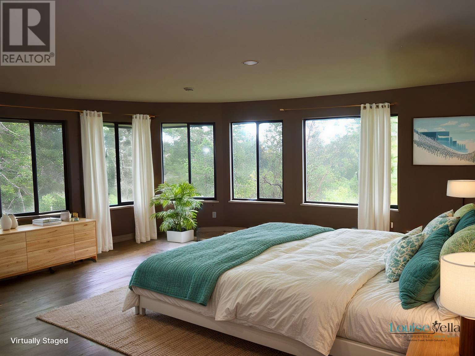 8924 Armstrong Way, Halfmoon Bay, British Columbia V7Z 1H2 - Photo 1 - R2881760