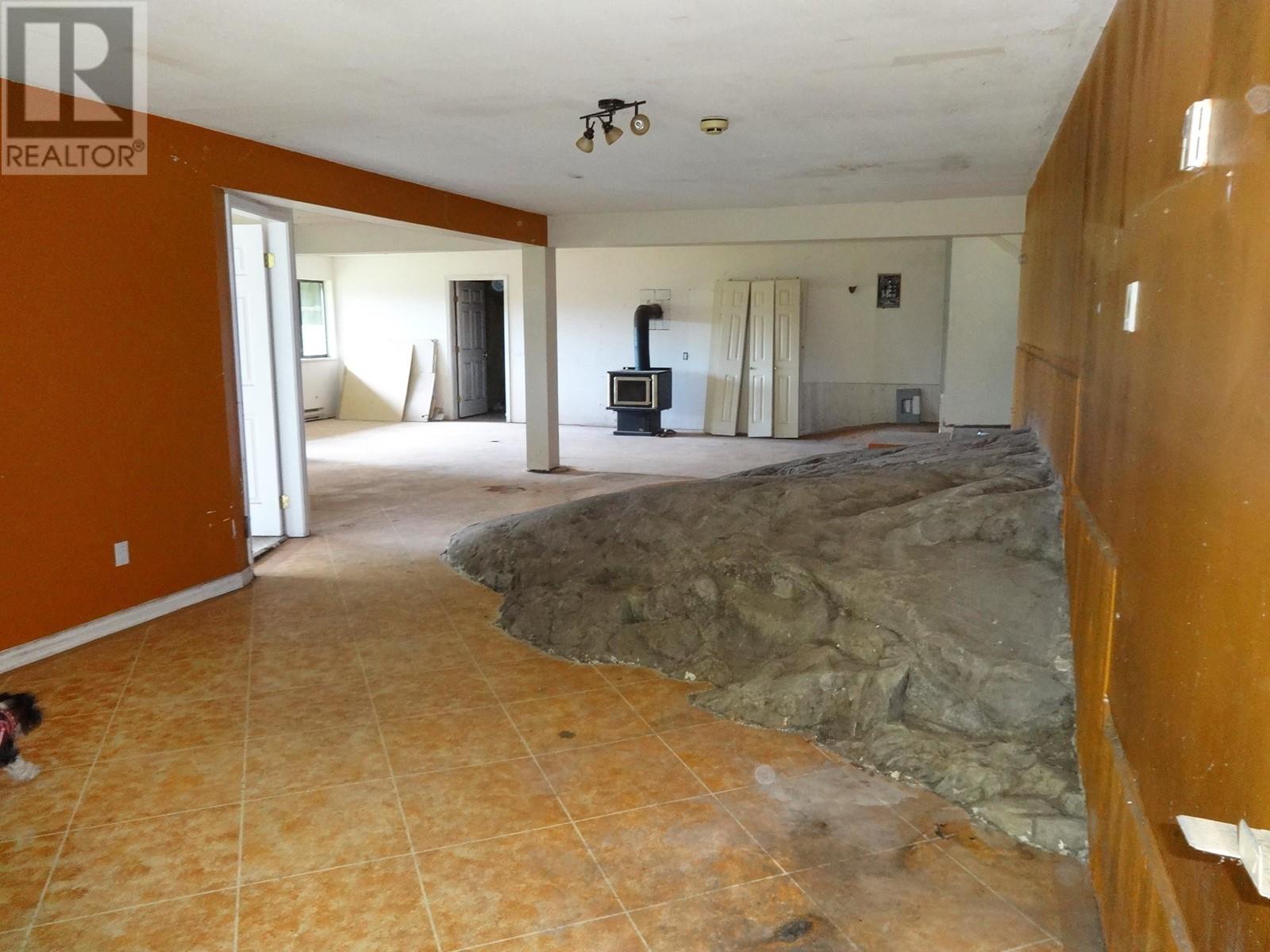 8924 Armstrong Way, Halfmoon Bay, British Columbia V7Z 1H2 - Photo 25 - R2881760