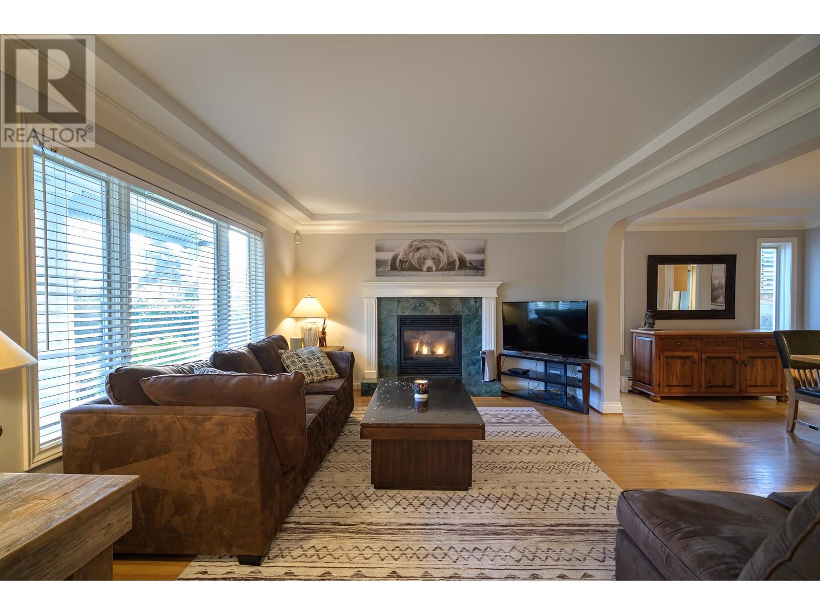 Property at 189 65B STREET image 5