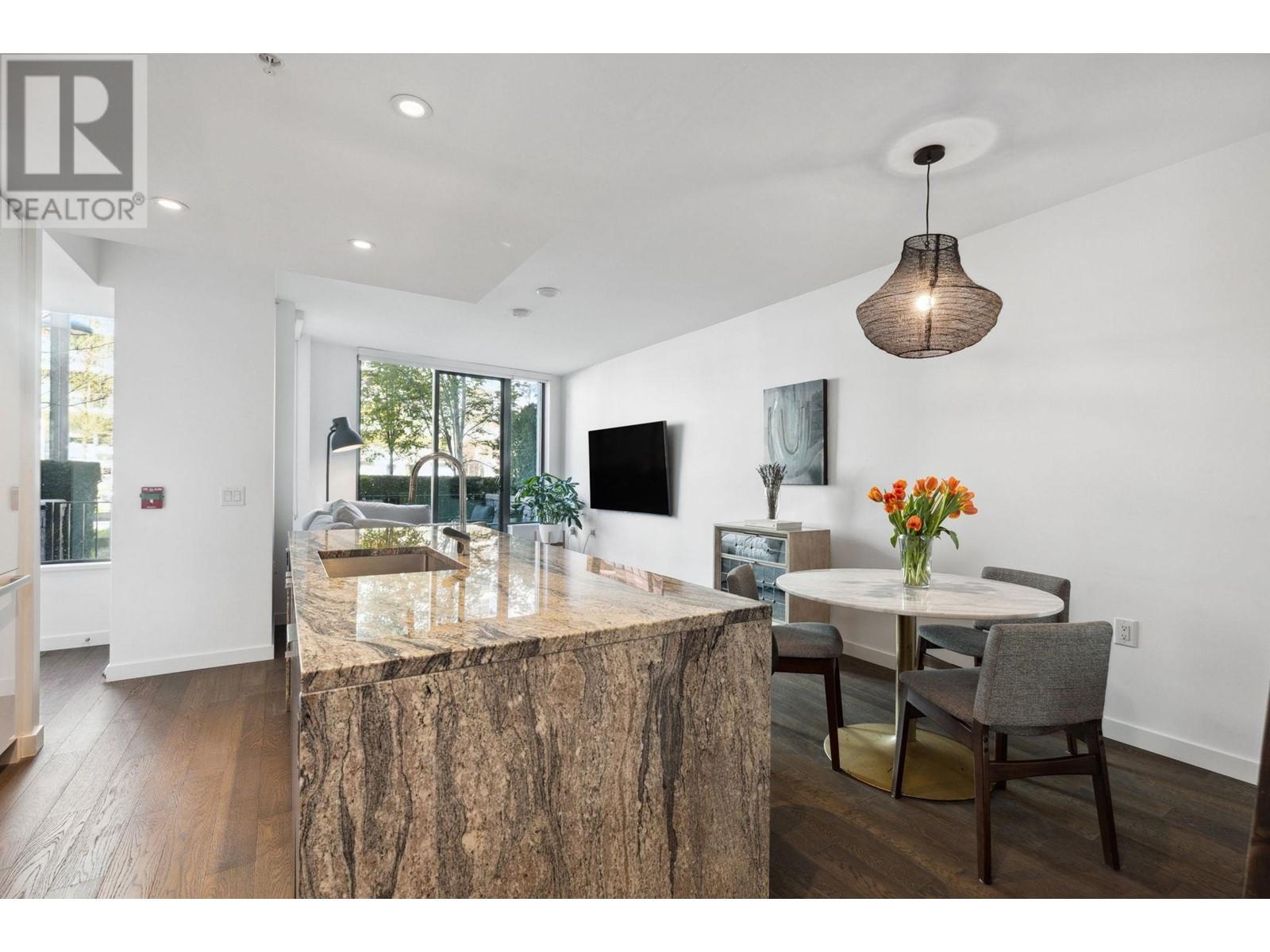 Listing Picture 5 of 25 : 102 1688 PULLMAN PORTER STREET, Vancouver / 溫哥華 - 魯藝地產 Yvonne Lu Group - MLS Medallion Club Member