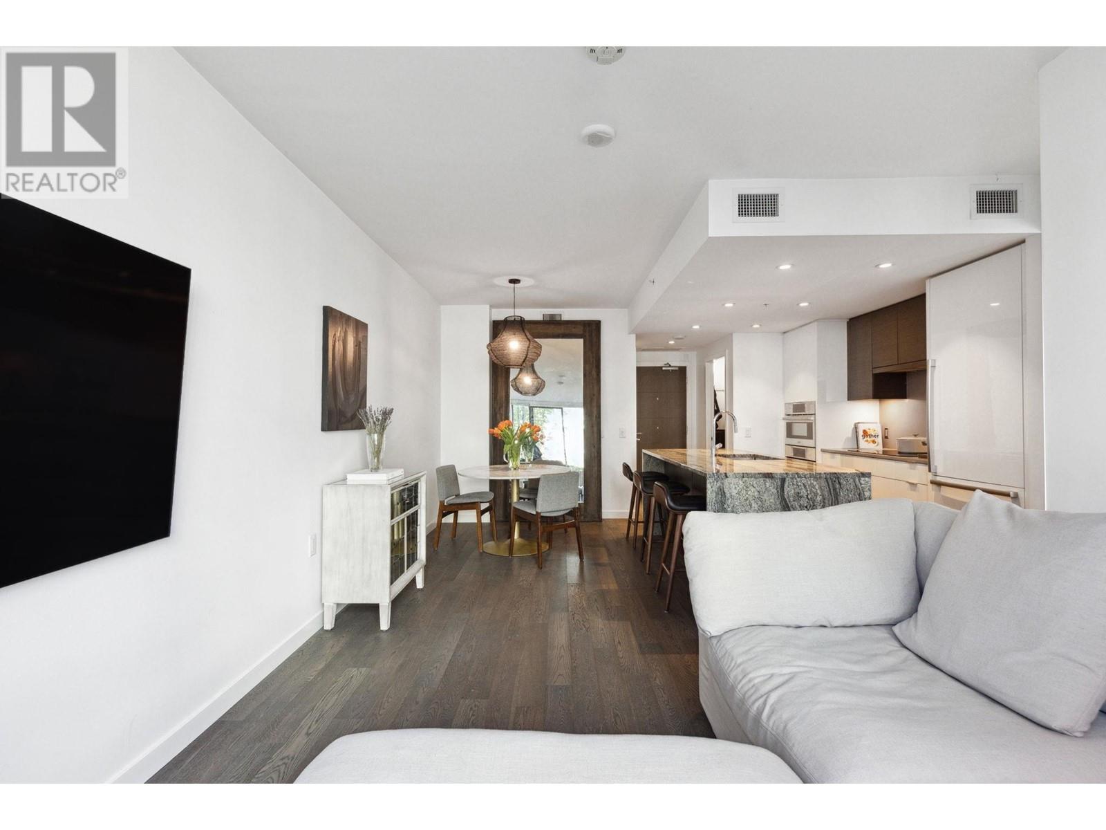 Listing Picture 9 of 25 : 102 1688 PULLMAN PORTER STREET, Vancouver / 溫哥華 - 魯藝地產 Yvonne Lu Group - MLS Medallion Club Member