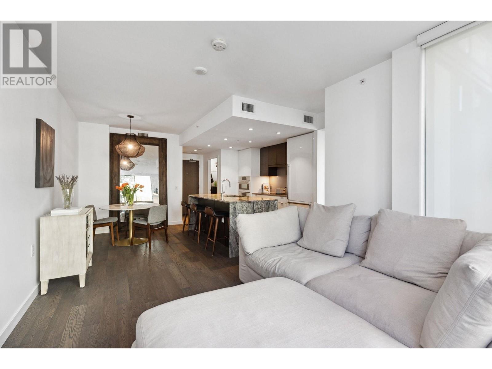 Listing Picture 7 of 25 : 102 1688 PULLMAN PORTER STREET, Vancouver / 溫哥華 - 魯藝地產 Yvonne Lu Group - MLS Medallion Club Member