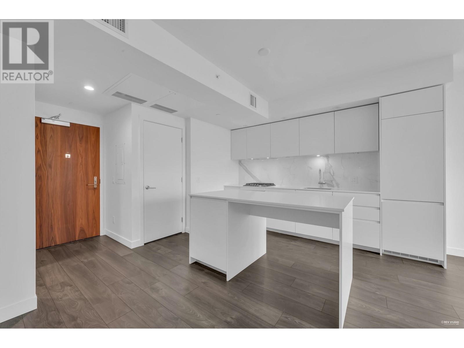 Listing Picture 5 of 40 : 2503 6463 SILVER AVENUE, Burnaby / 本拿比 - 魯藝地產 Yvonne Lu Group - MLS Medallion Club Member