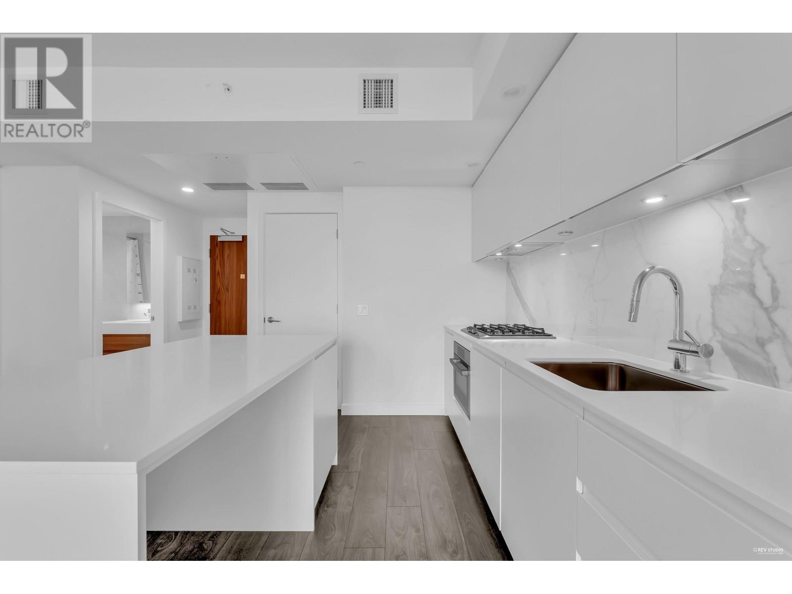 Listing Picture 9 of 40 : 2503 6463 SILVER AVENUE, Burnaby / 本拿比 - 魯藝地產 Yvonne Lu Group - MLS Medallion Club Member