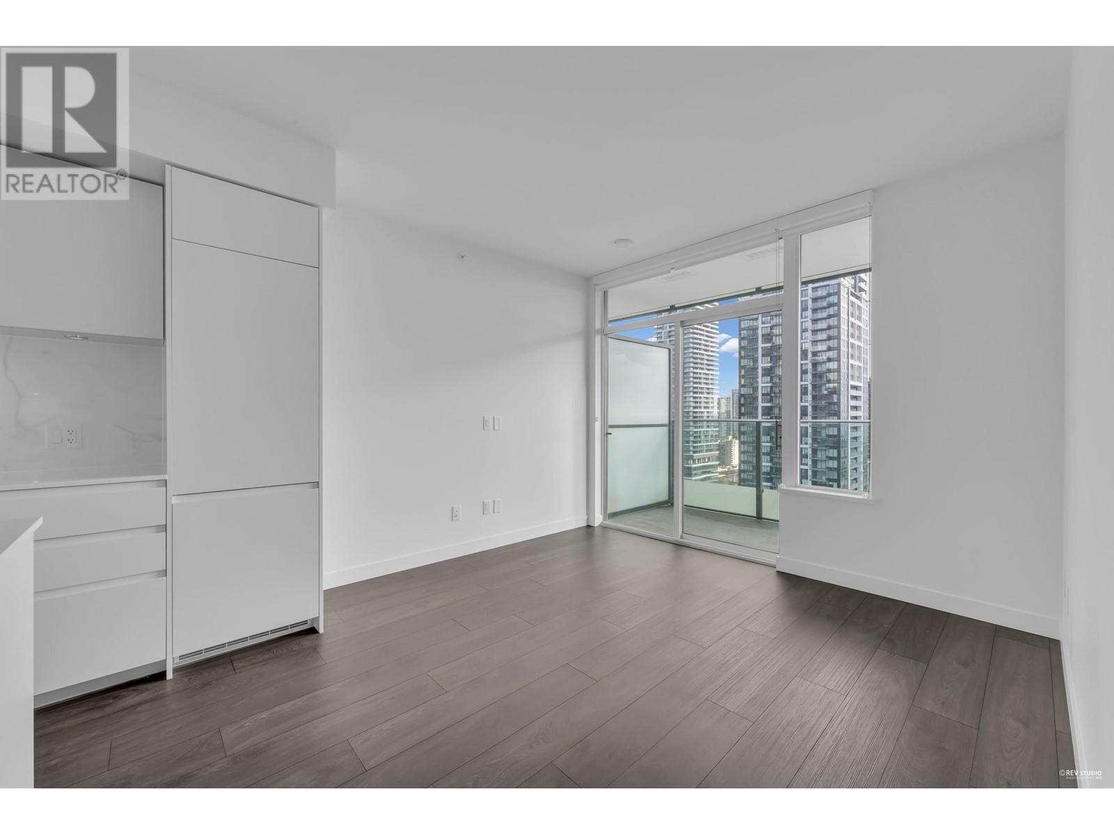 Listing Picture 12 of 40 : 2503 6463 SILVER AVENUE, Burnaby / 本拿比 - 魯藝地產 Yvonne Lu Group - MLS Medallion Club Member