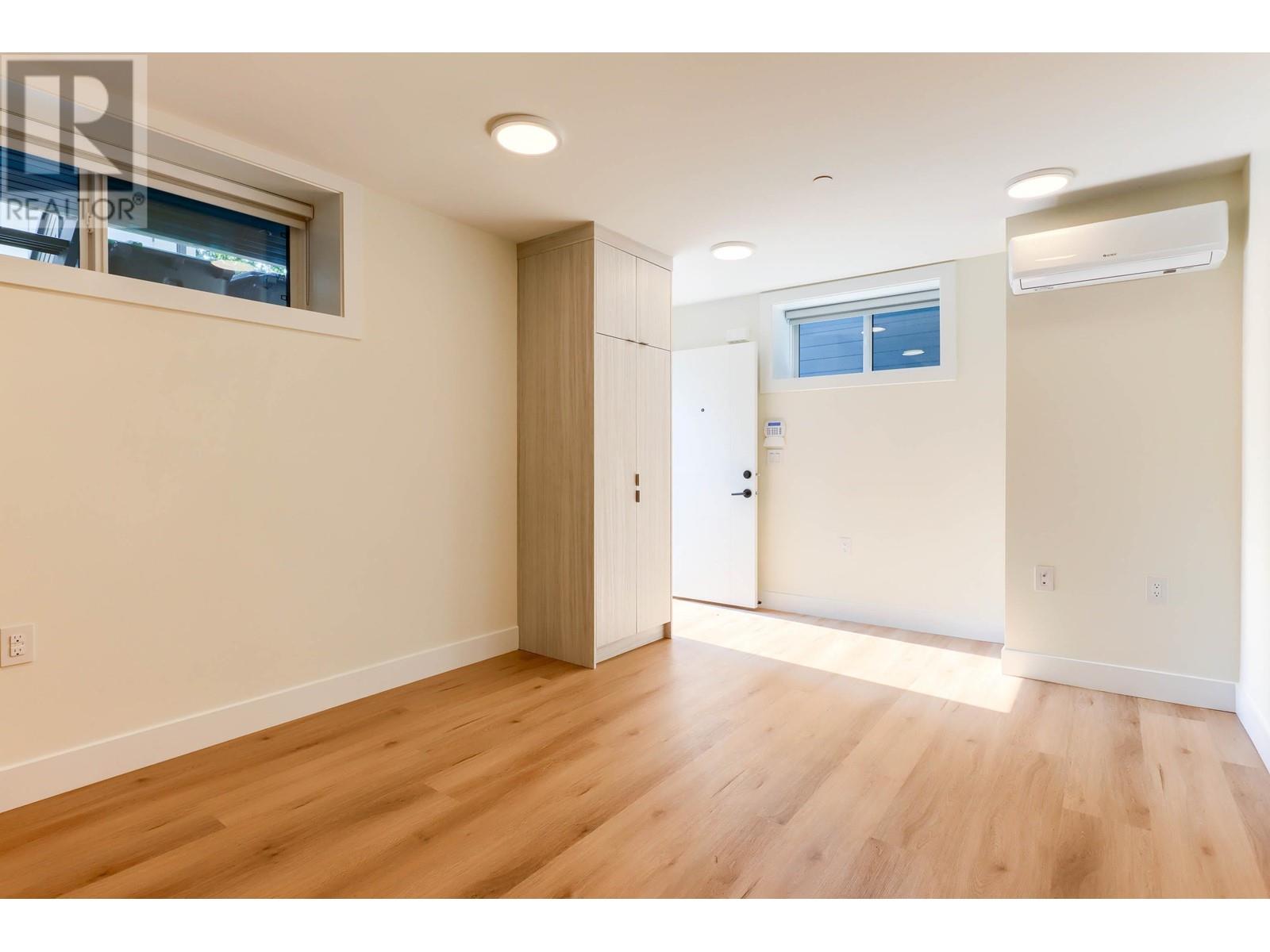 5262 Mckinnon Street, Vancouver, British Columbia  V5R 4C6 - Photo 16 - R2955773