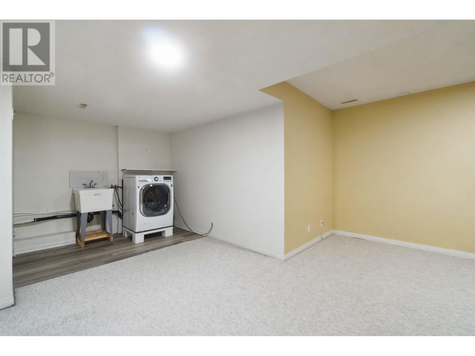 4 2951 Panorama Drive, Coquitlam, British Columbia  V3E 2W3 - Photo 12 - R2955508