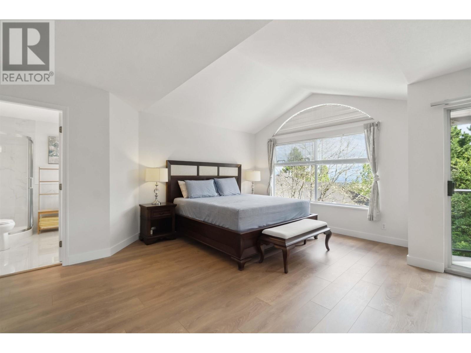 4 2951 Panorama Drive, Coquitlam, British Columbia  V3E 2W3 - Photo 6 - R2955508