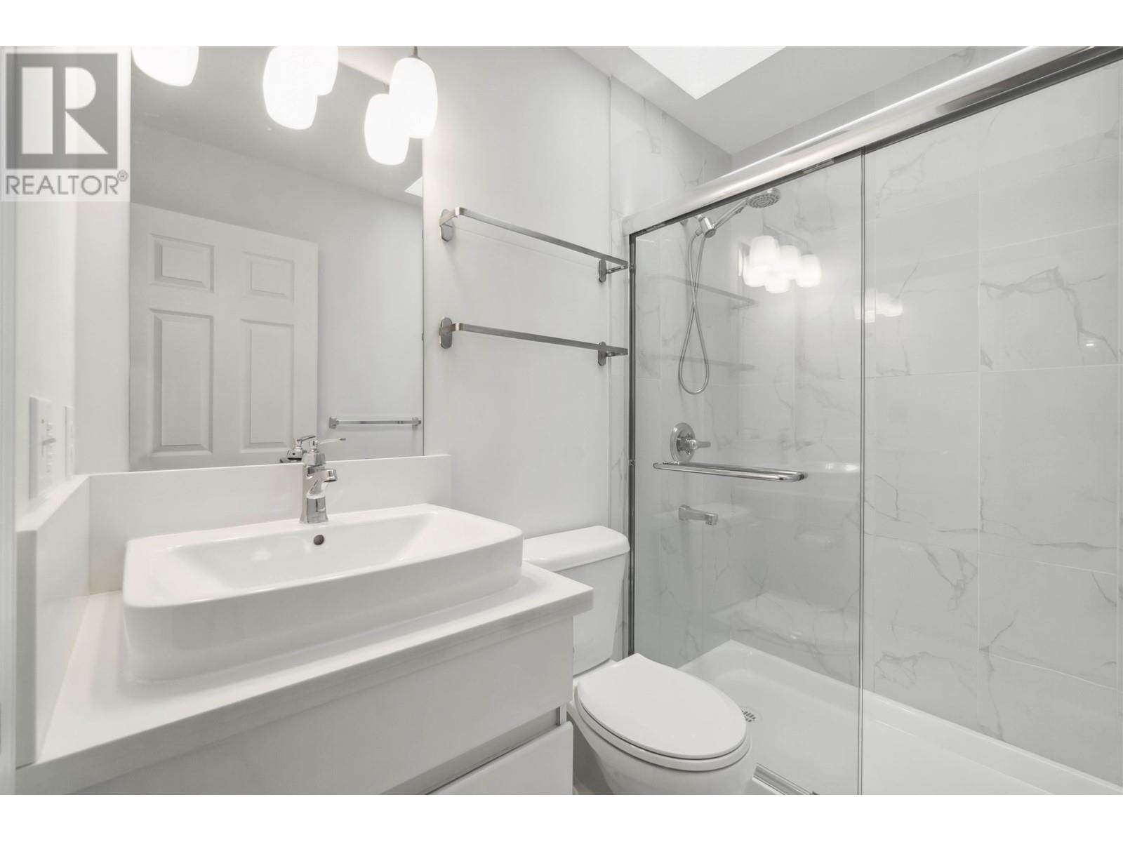 4 2951 Panorama Drive, Coquitlam, British Columbia  V3E 2W3 - Photo 10 - R2955508