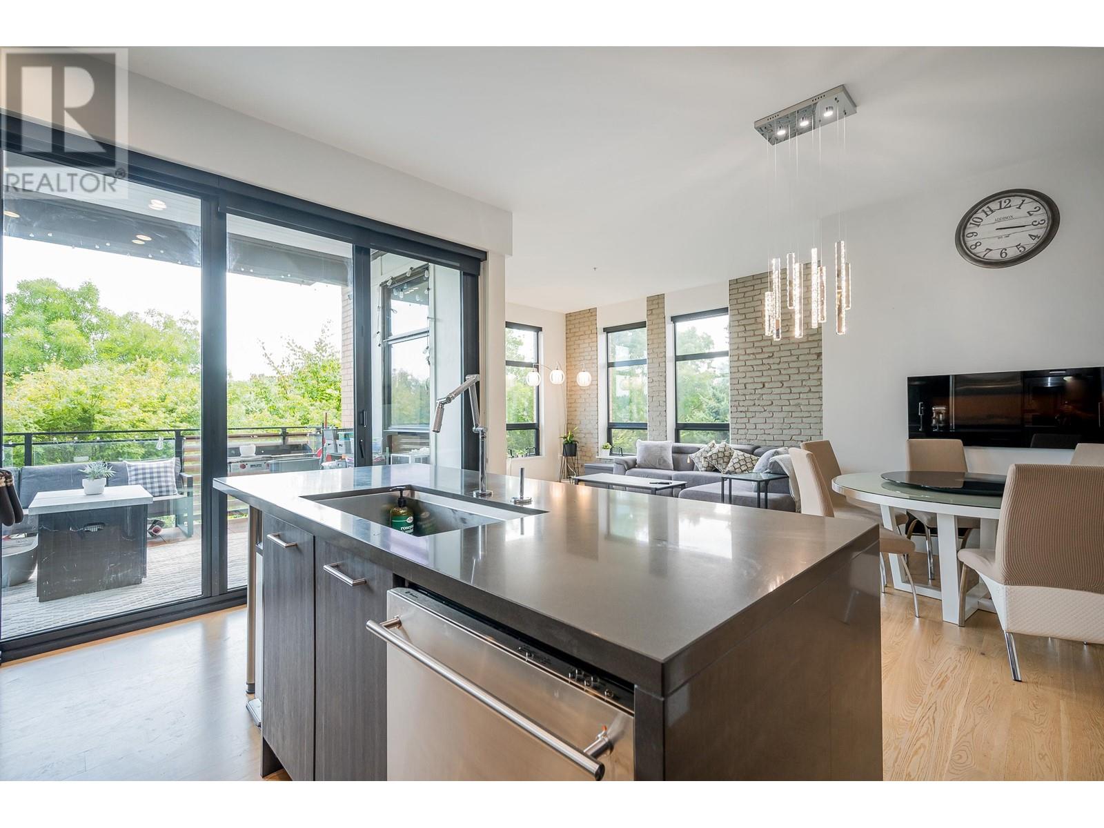 215 220 Salter Street, New Westminster, British Columbia  V3M 0H4 - Photo 12 - R2955109