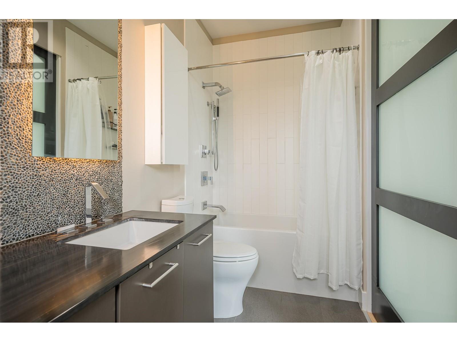 215 220 Salter Street, New Westminster, British Columbia  V3M 0H4 - Photo 16 - R2955109