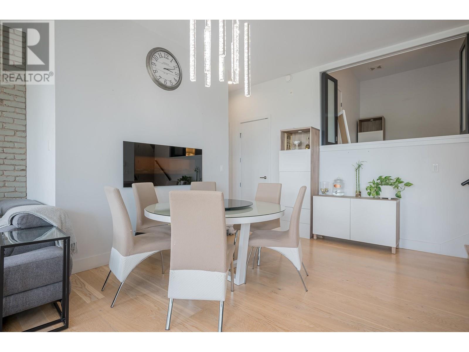 215 220 Salter Street, New Westminster, British Columbia  V3M 0H4 - Photo 6 - R2955109
