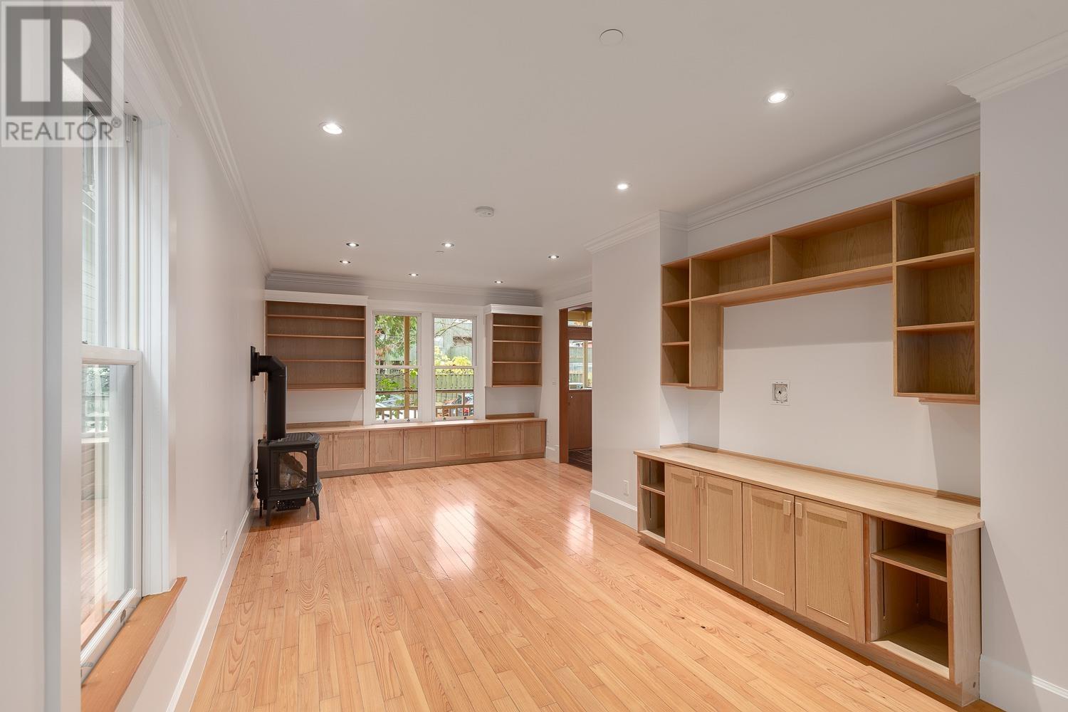 2 548 E Georgia Street, Vancouver, British Columbia  V6A 1Z9 - Photo 12 - R2955776