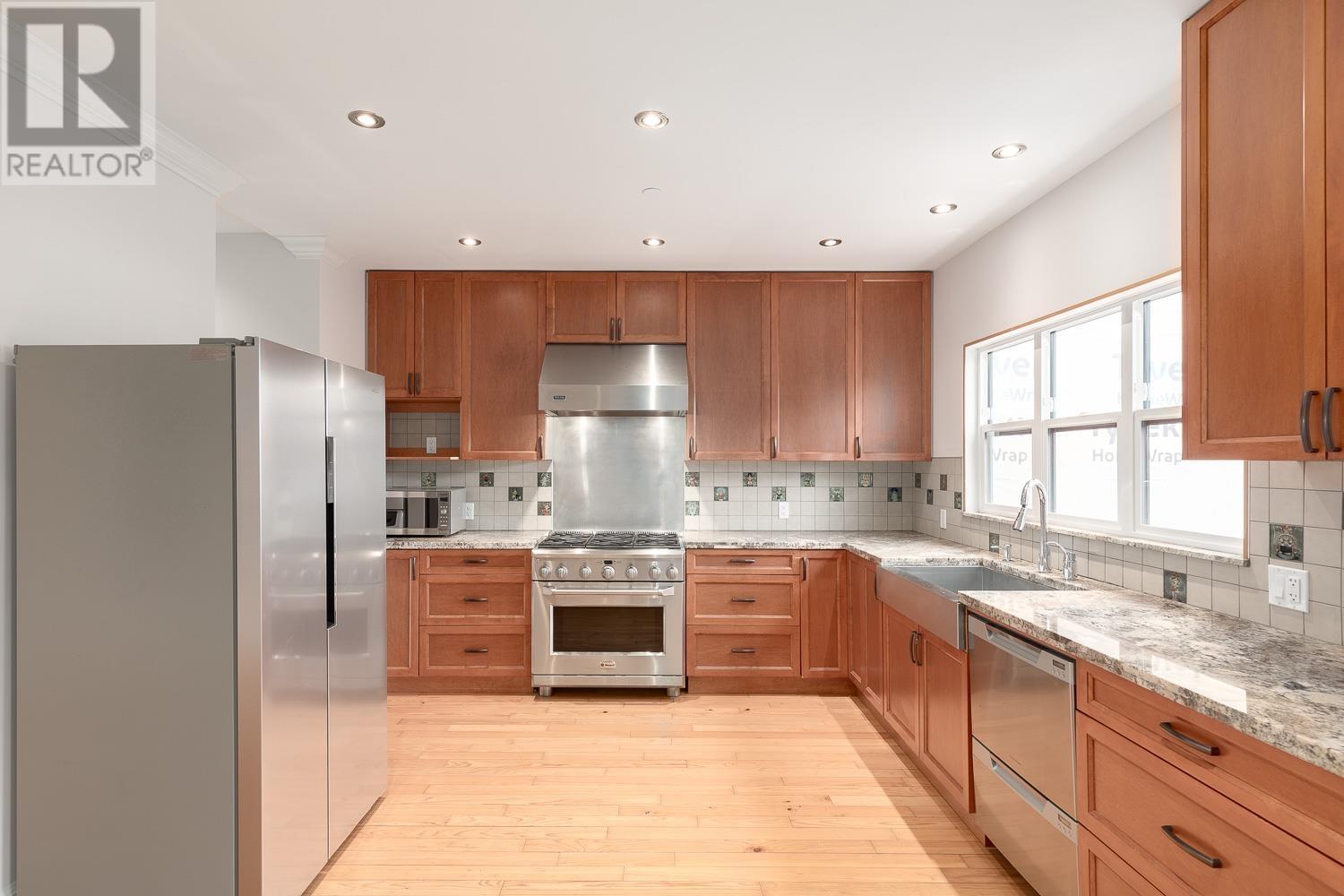 2 548 E Georgia Street, Vancouver, British Columbia  V6A 1Z9 - Photo 16 - R2955776