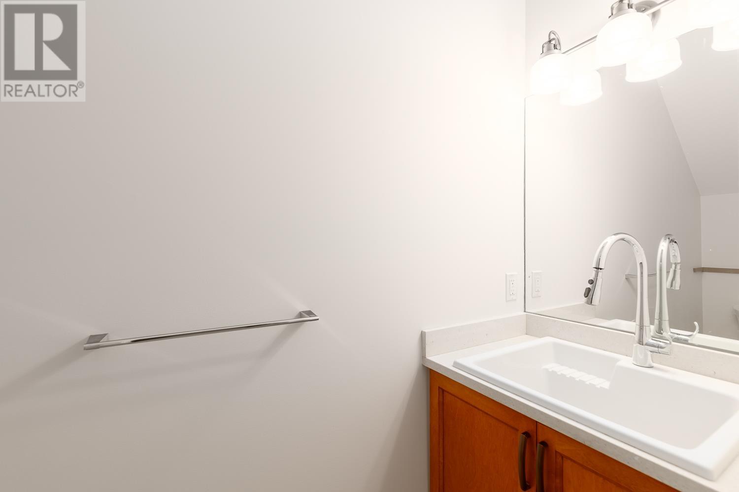 2 548 E Georgia Street, Vancouver, British Columbia  V6A 1Z9 - Photo 21 - R2955776