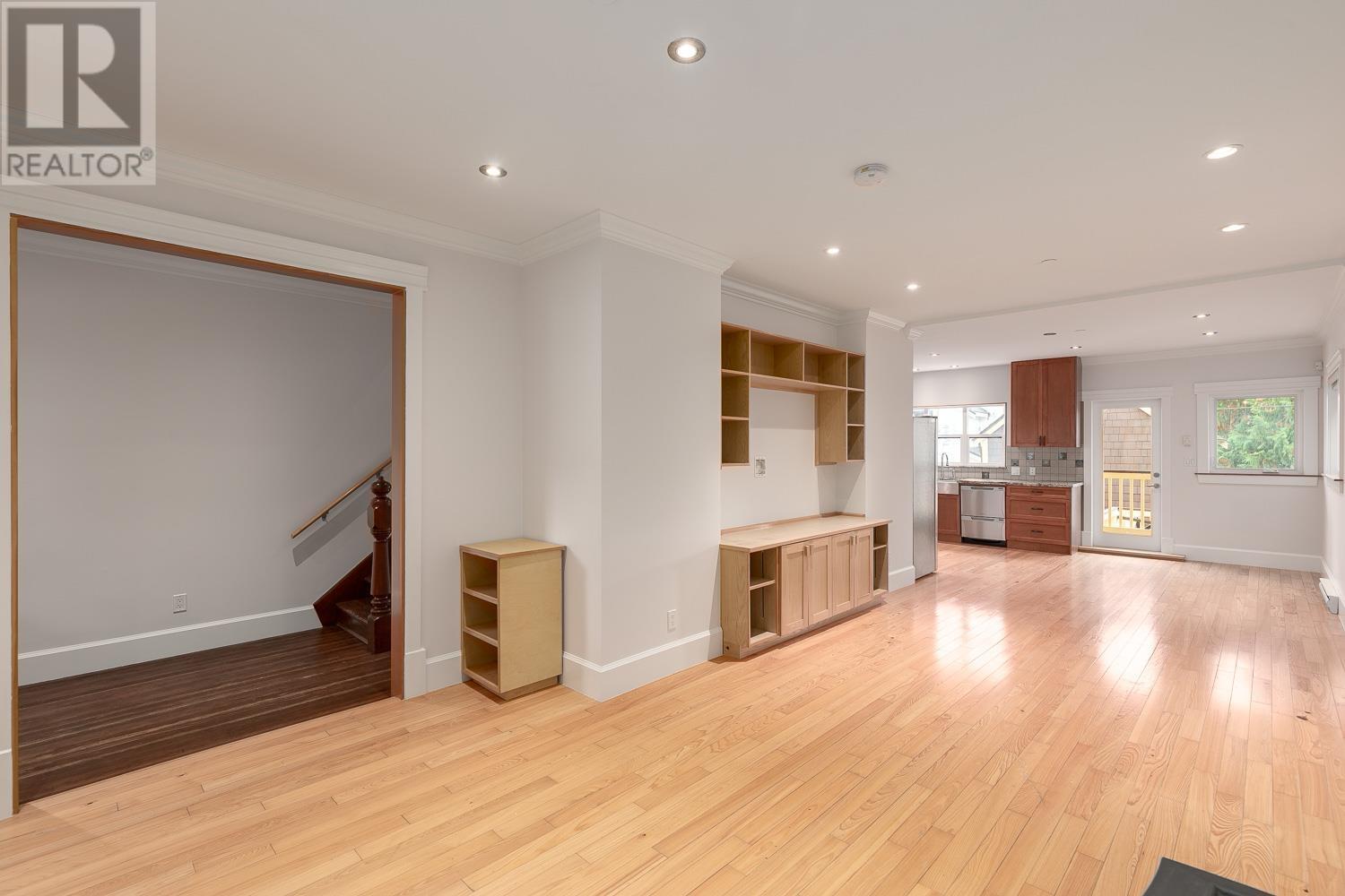 2 548 E Georgia Street, Vancouver, British Columbia  V6A 1Z9 - Photo 7 - R2955776