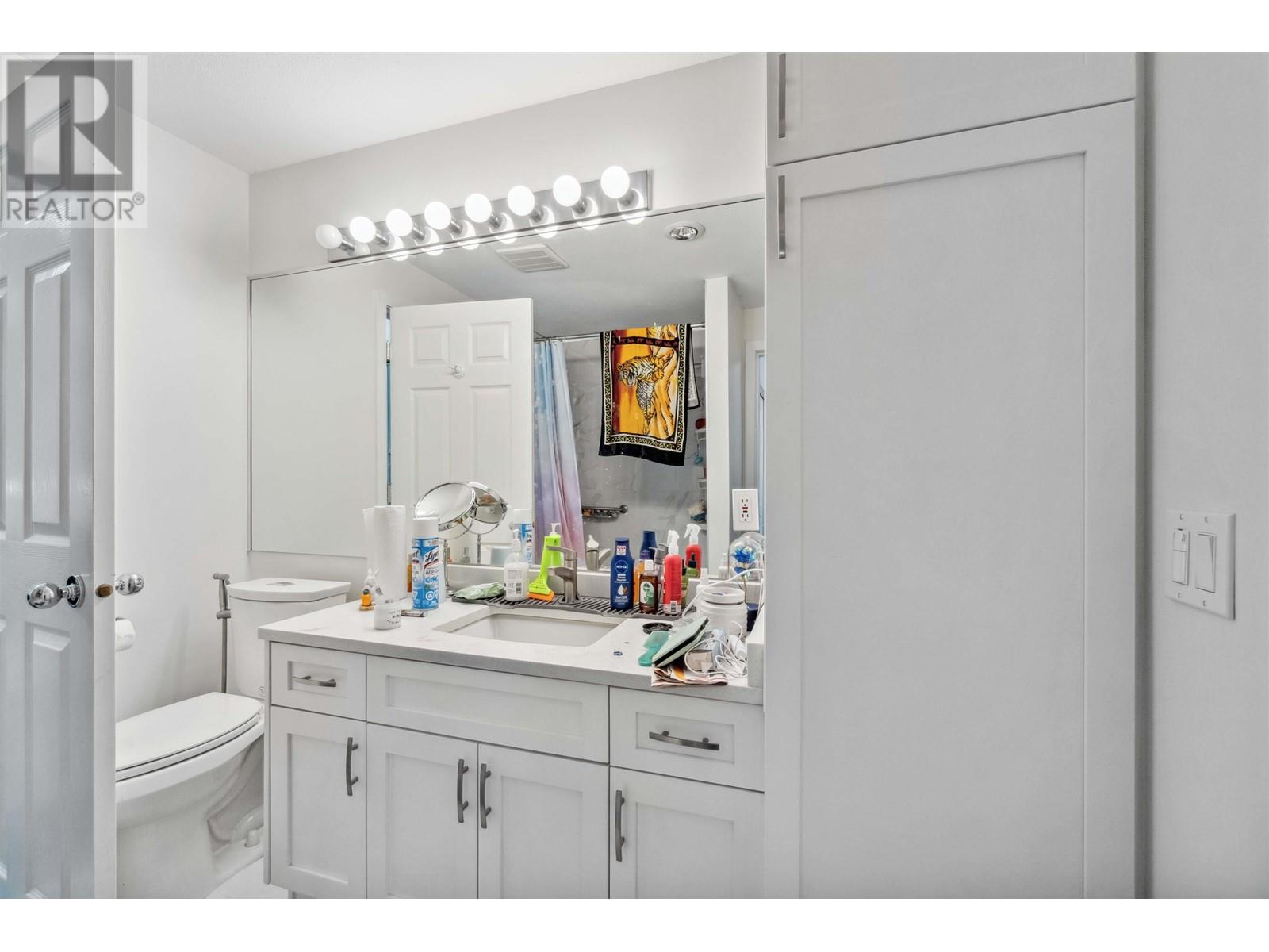 402 1128 Sixth Avenue, New Westminster, British Columbia  V3M 6V8 - Photo 12 - R2955478