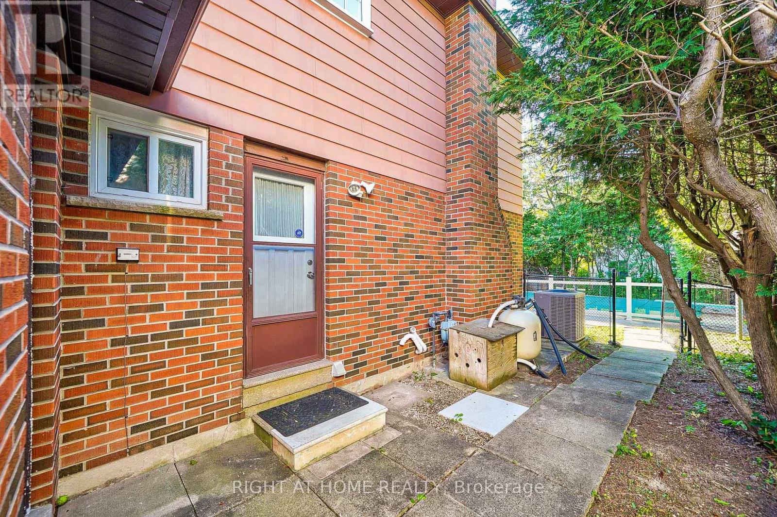 20 Bradenton Drive, Toronto, Ontario  M2H 1Y5 - Photo 38 - C11921735