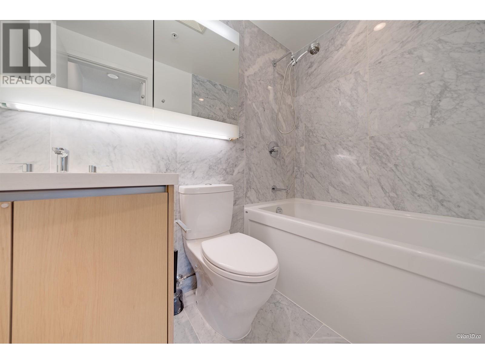 Listing Picture 16 of 36 : 6568 NELSON AVENUE, Burnaby / 本拿比 - 魯藝地產 Yvonne Lu Group - MLS Medallion Club Member