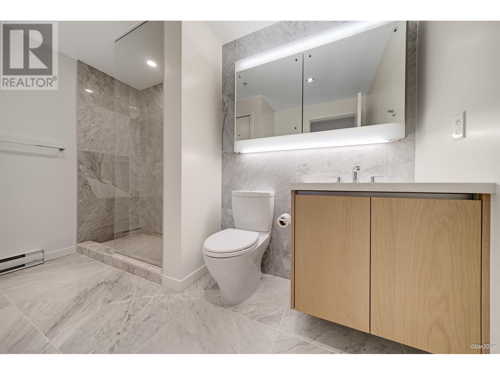 Listing Picture 19 of 36 : 6568 NELSON AVENUE, Burnaby / 本拿比 - 魯藝地產 Yvonne Lu Group - MLS Medallion Club Member