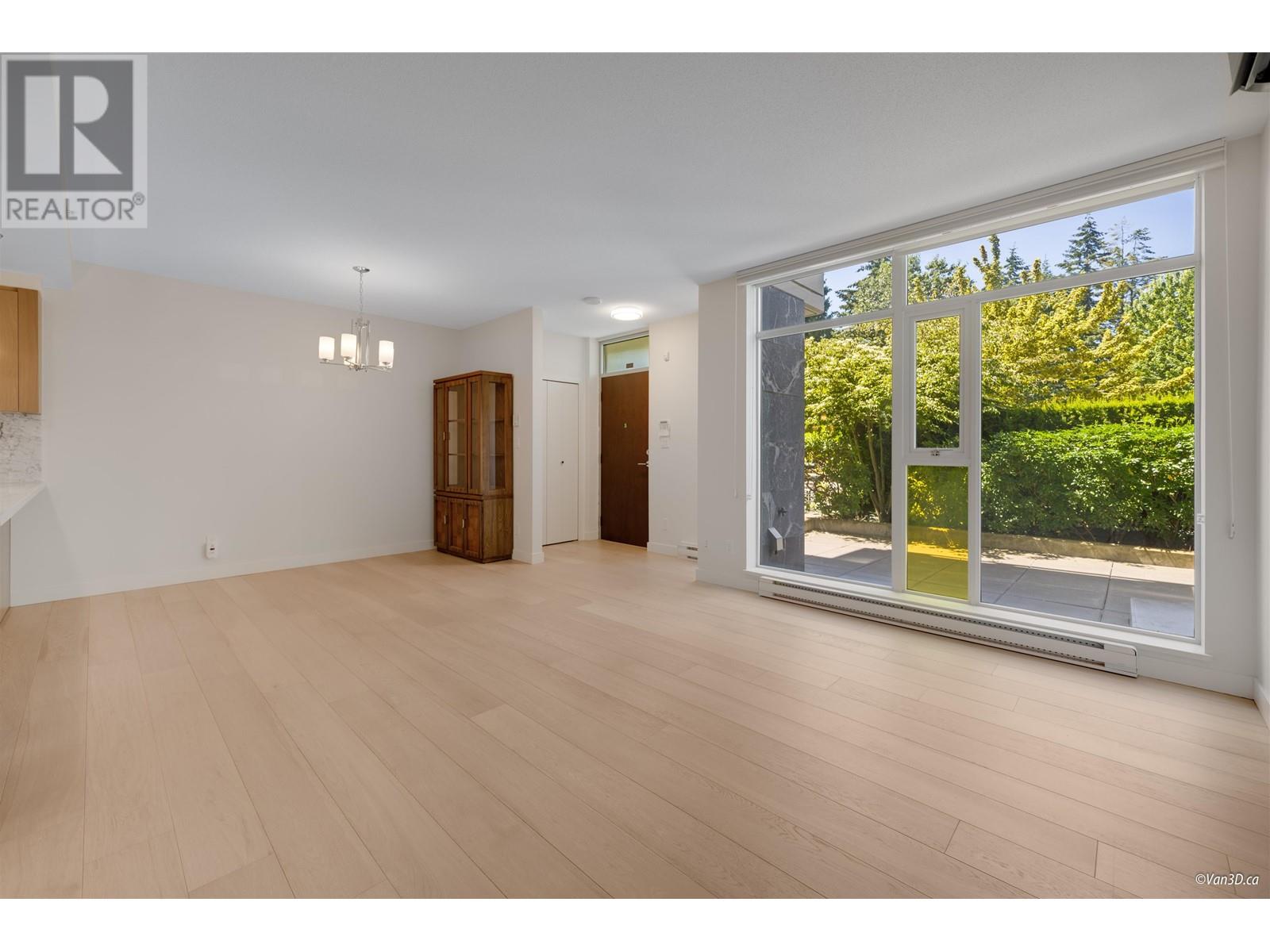 Listing Picture 8 of 36 : 6568 NELSON AVENUE, Burnaby / 本拿比 - 魯藝地產 Yvonne Lu Group - MLS Medallion Club Member