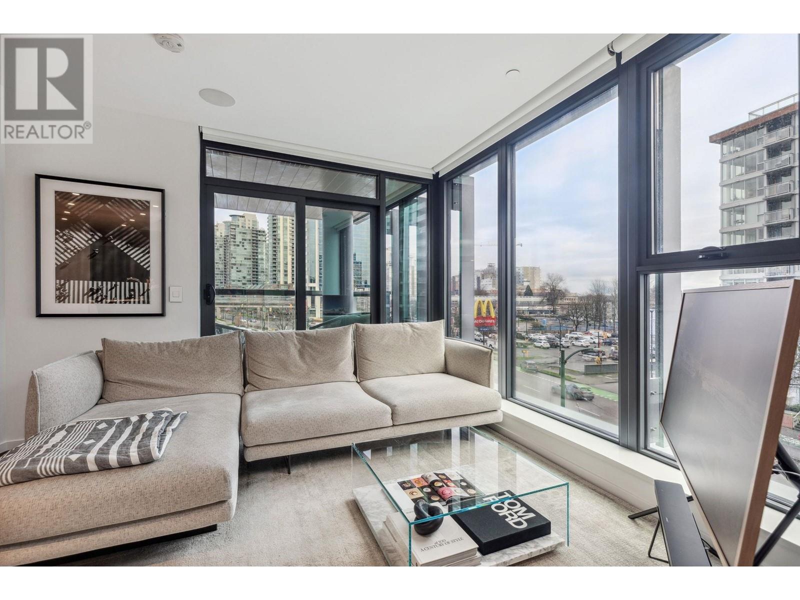 Listing Picture 11 of 40 : 406 1601 QUEBEC STREET, Vancouver / 溫哥華 - 魯藝地產 Yvonne Lu Group - MLS Medallion Club Member