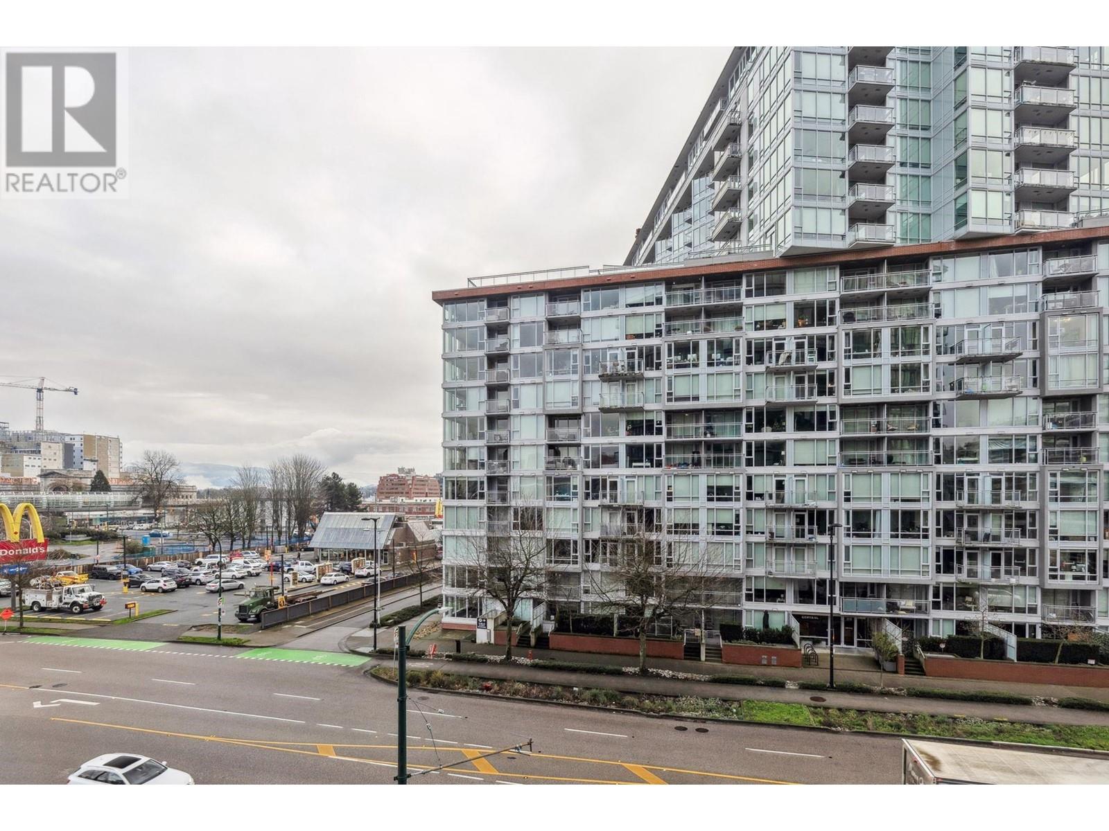 Listing Picture 25 of 40 : 406 1601 QUEBEC STREET, Vancouver / 溫哥華 - 魯藝地產 Yvonne Lu Group - MLS Medallion Club Member