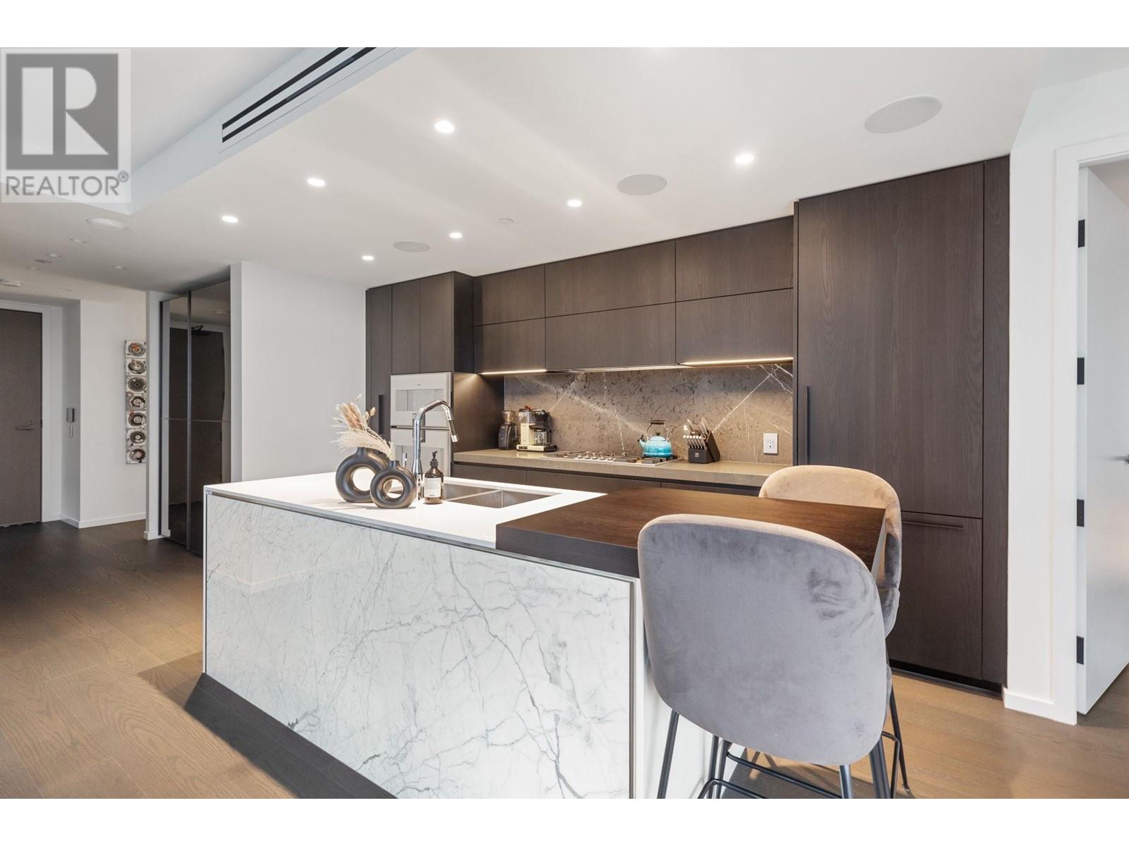 Listing Picture 3 of 40 : 406 1601 QUEBEC STREET, Vancouver / 溫哥華 - 魯藝地產 Yvonne Lu Group - MLS Medallion Club Member