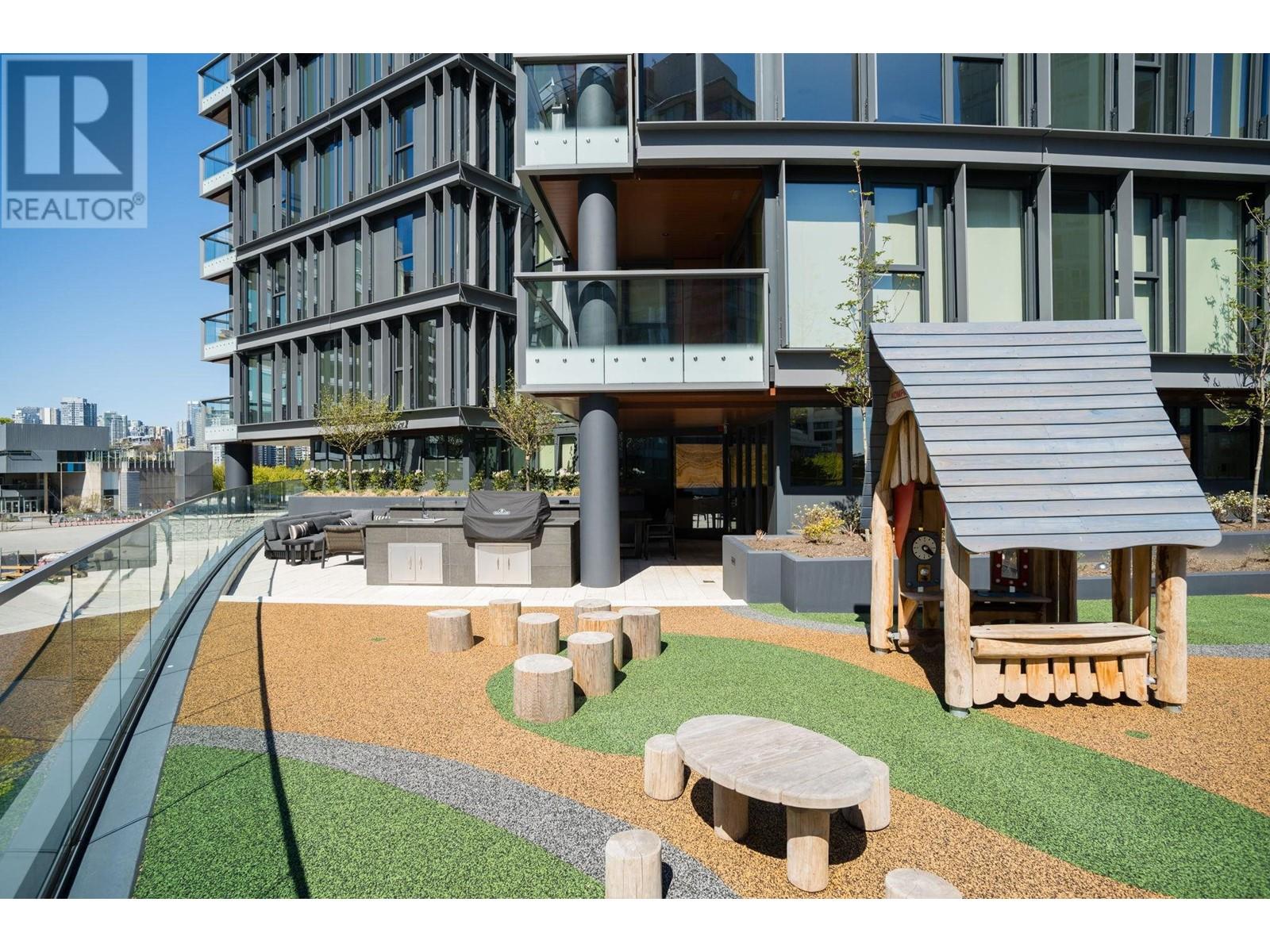 Listing Picture 33 of 40 : 406 1601 QUEBEC STREET, Vancouver / 溫哥華 - 魯藝地產 Yvonne Lu Group - MLS Medallion Club Member