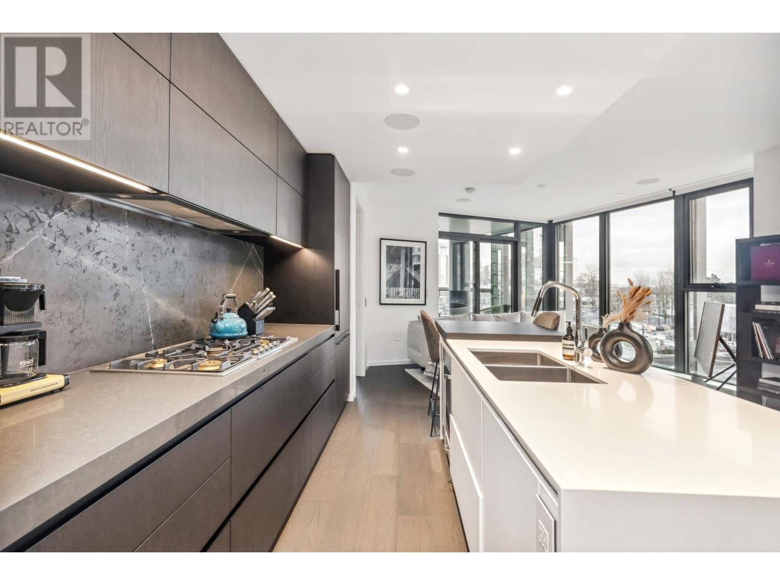 Listing Picture 5 of 40 : 406 1601 QUEBEC STREET, Vancouver / 溫哥華 - 魯藝地產 Yvonne Lu Group - MLS Medallion Club Member