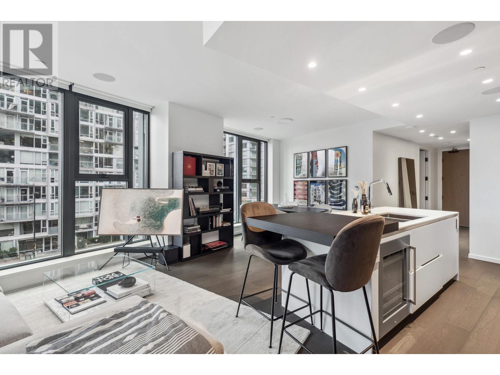 Listing Picture 7 of 40 : 406 1601 QUEBEC STREET, Vancouver / 溫哥華 - 魯藝地產 Yvonne Lu Group - MLS Medallion Club Member