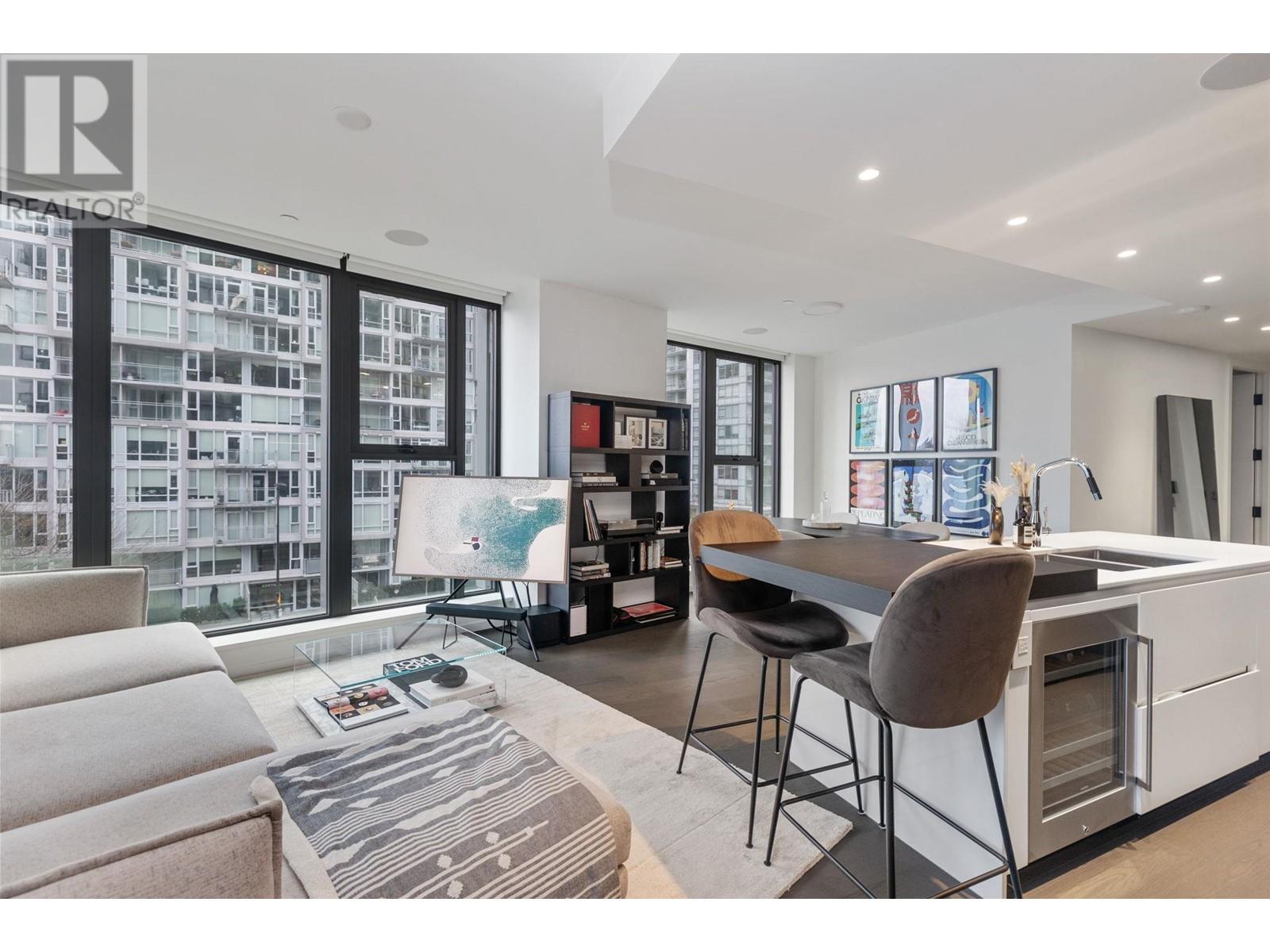 Listing Picture 8 of 40 : 406 1601 QUEBEC STREET, Vancouver / 溫哥華 - 魯藝地產 Yvonne Lu Group - MLS Medallion Club Member