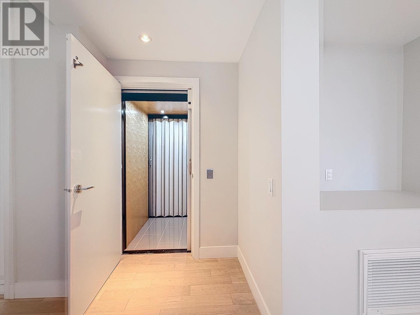7488 Granville Street, Vancouver, British Columbia V6P 0G1 - Photo 5 - R2955833