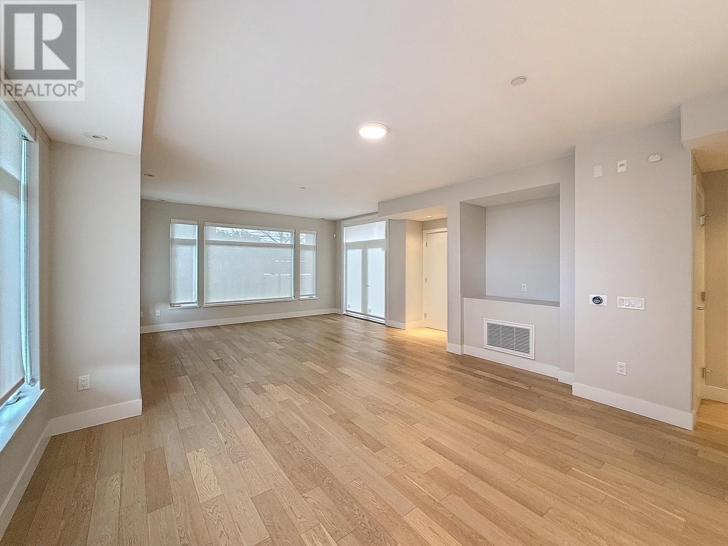 7488 Granville Street, Vancouver, British Columbia V6P 0G1 - Photo 3 - R2955833