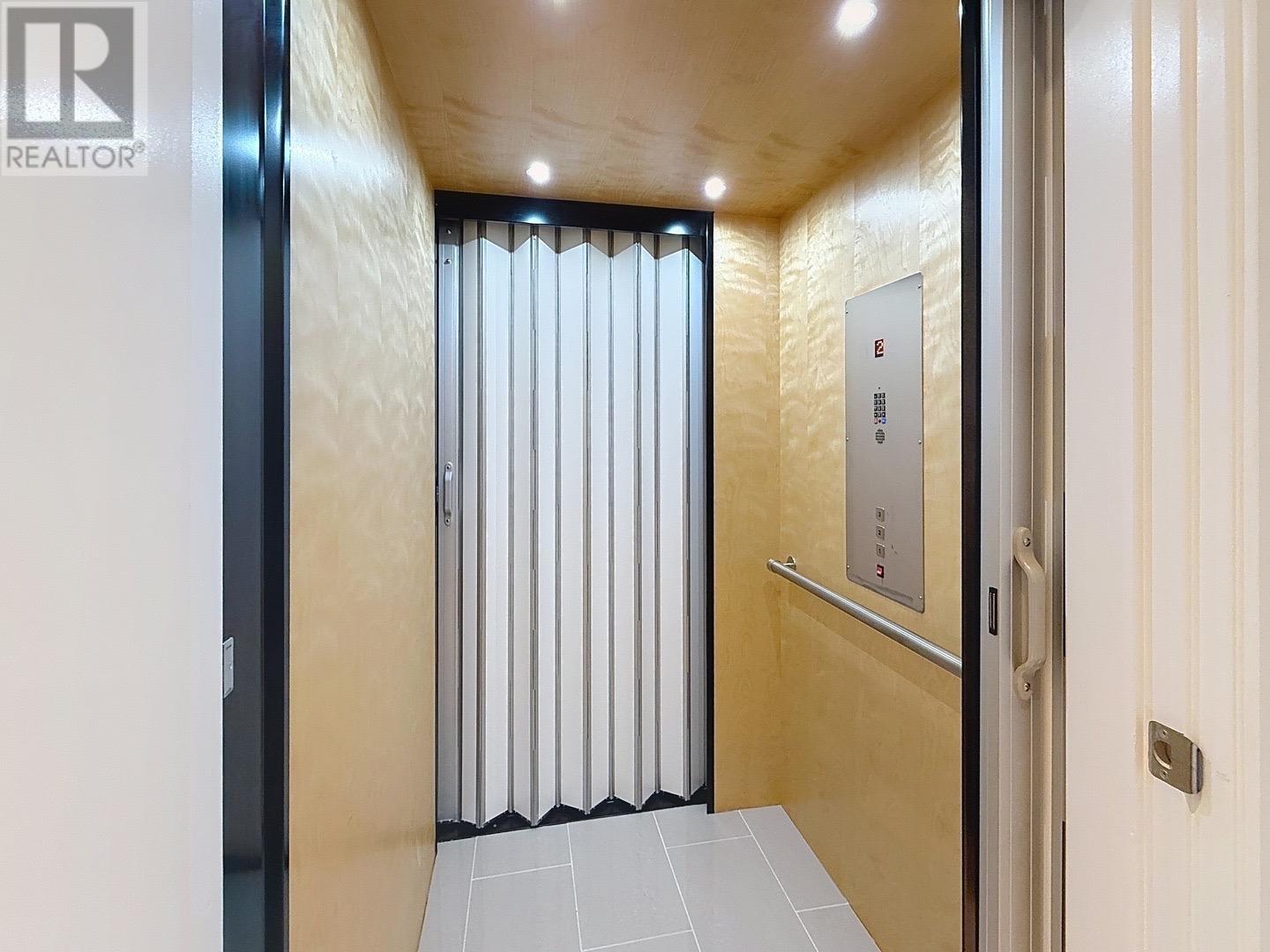 7488 Granville Street, Vancouver, British Columbia V6P 0G1 - Photo 6 - R2955833
