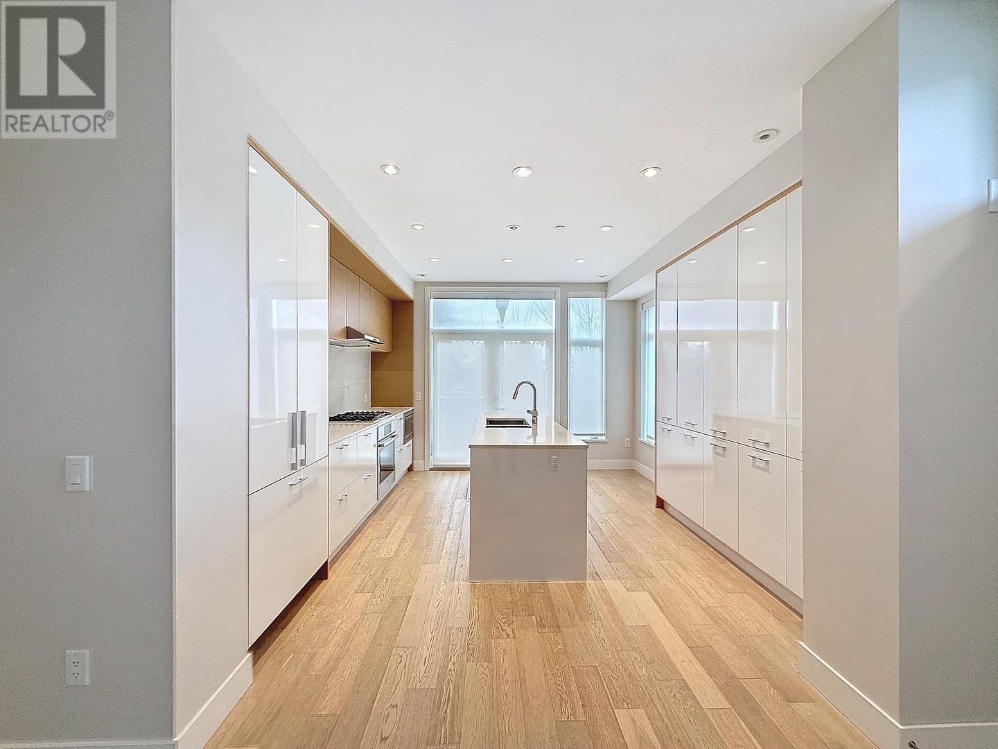 7488 Granville Street, Vancouver, British Columbia V6P 0G1 - Photo 2 - R2955833