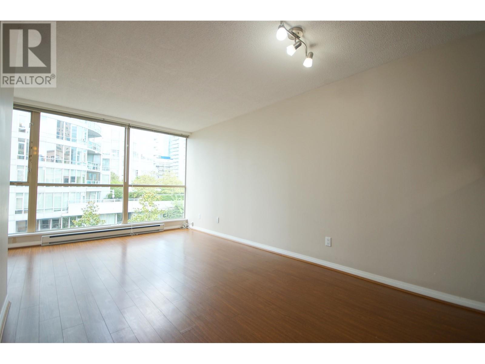 Listing Picture 8 of 22 : 902 822 HOMER STREET, Vancouver / 溫哥華 - 魯藝地產 Yvonne Lu Group - MLS Medallion Club Member