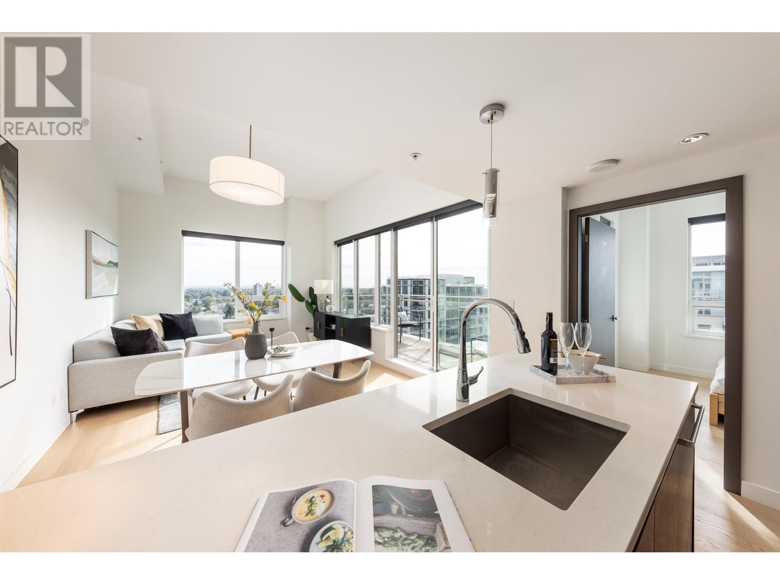 Listing Picture 12 of 40 : 1903 3233 KETCHESON ROAD, Richmond / 烈治文 - 魯藝地產 Yvonne Lu Group - MLS Medallion Club Member
