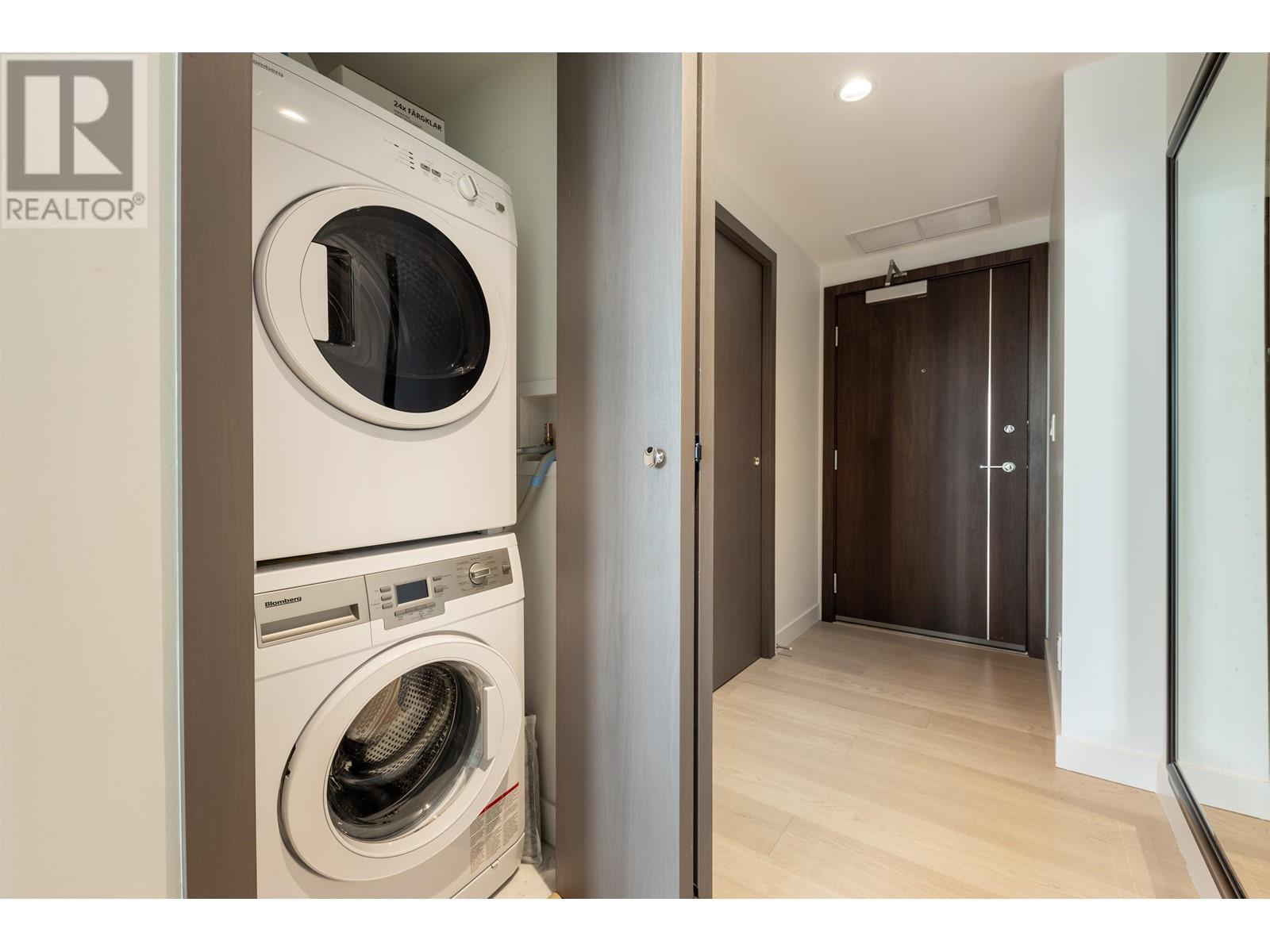 Listing Picture 33 of 40 : 1903 3233 KETCHESON ROAD, Richmond / 烈治文 - 魯藝地產 Yvonne Lu Group - MLS Medallion Club Member