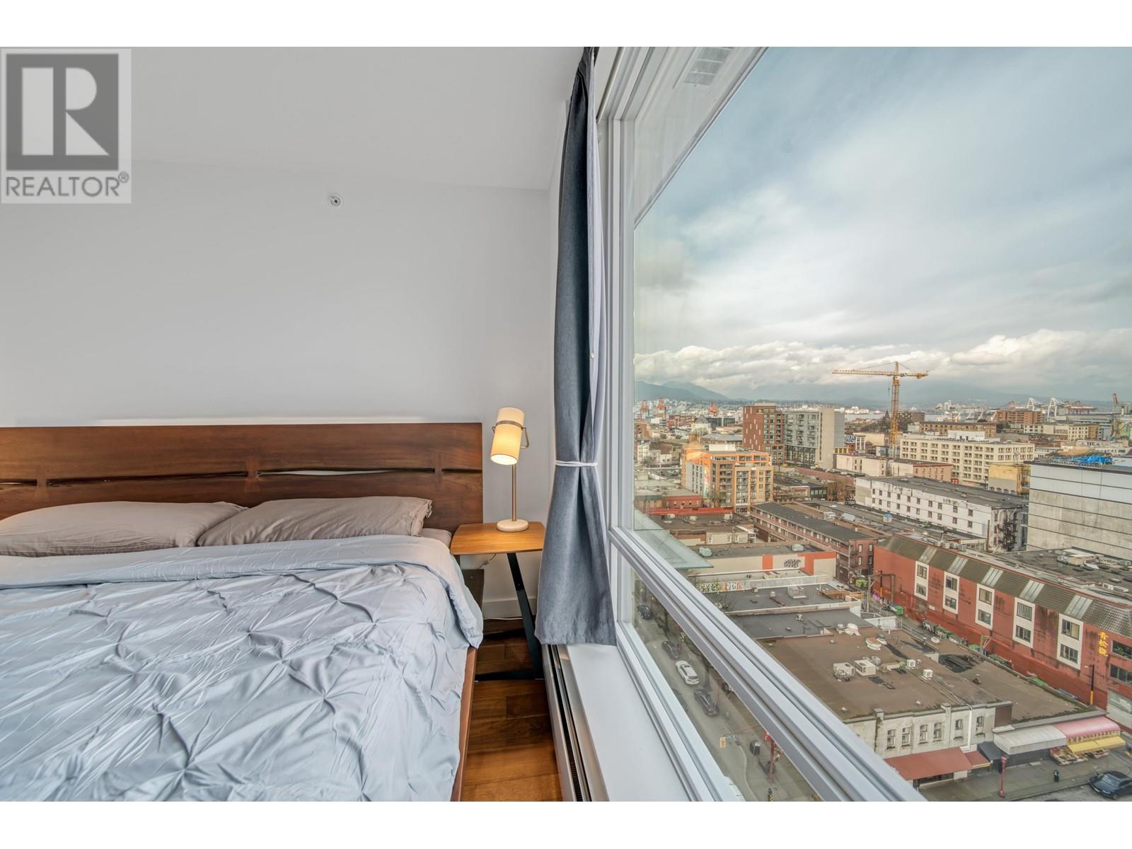 Listing Picture 22 of 29 : PH7 188 KEEFER STREET, Vancouver / 溫哥華 - 魯藝地產 Yvonne Lu Group - MLS Medallion Club Member