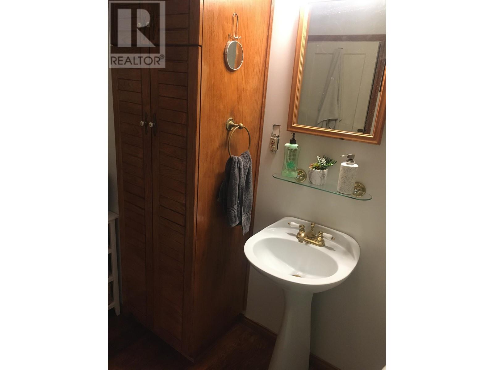 516 Webster Avenue, Coquitlam, British Columbia  V3J 2H6 - Photo 8 - R2955810