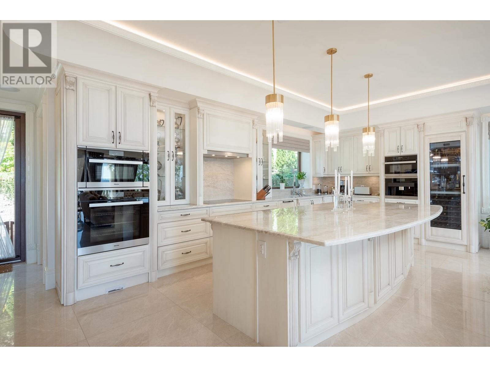 820 Eyremount Drive, West Vancouver, British Columbia  V7S 2A7 - Photo 13 - R2955726