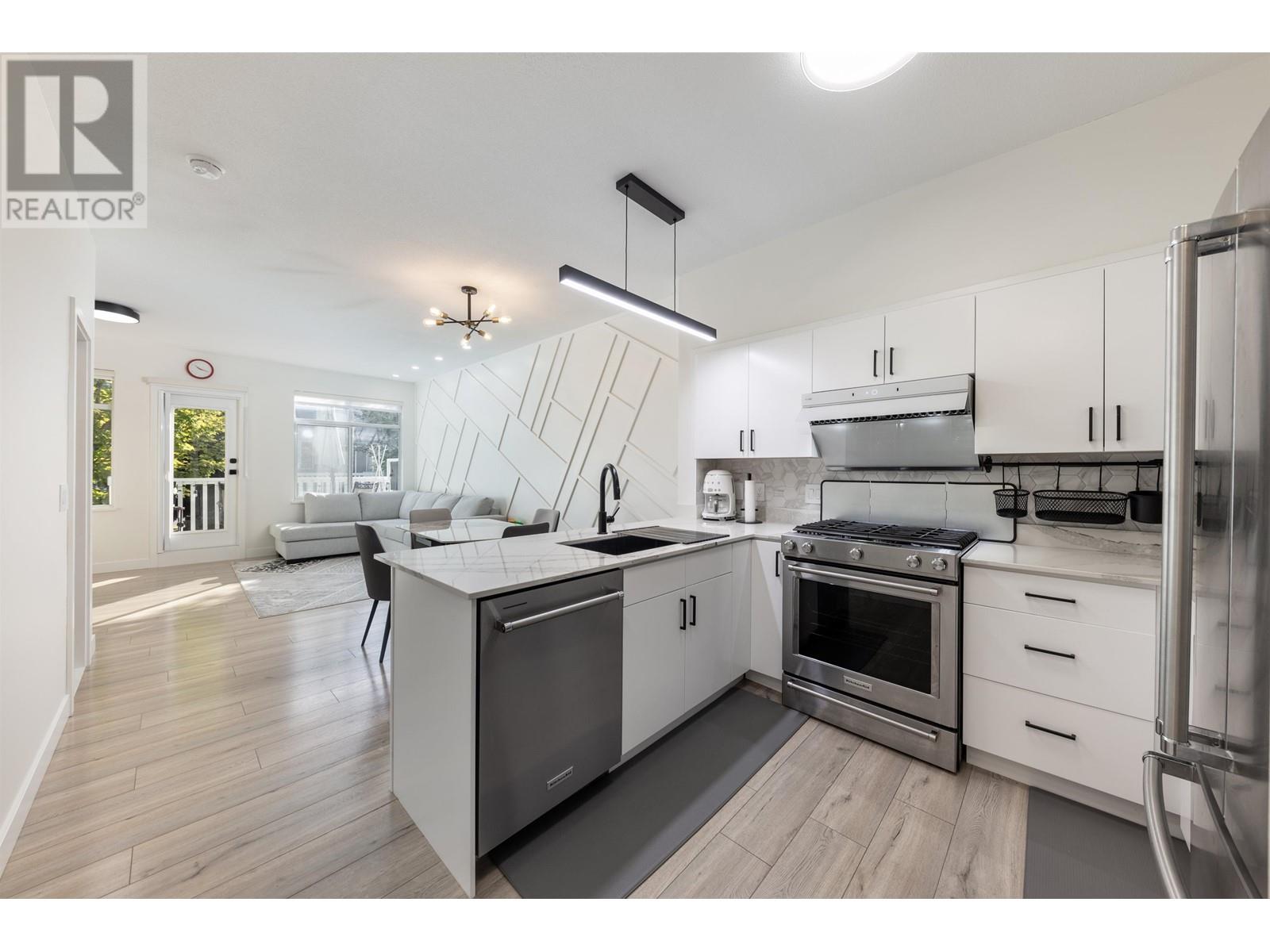 Property at 21 6179 NO. 1 ROAD image 4